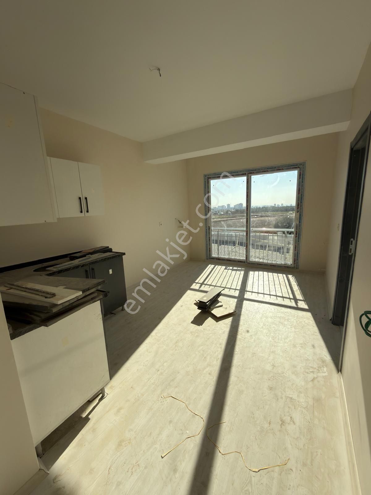 Sarıçam Boynuyogunda 2+1 Açık Mutfak Satılık