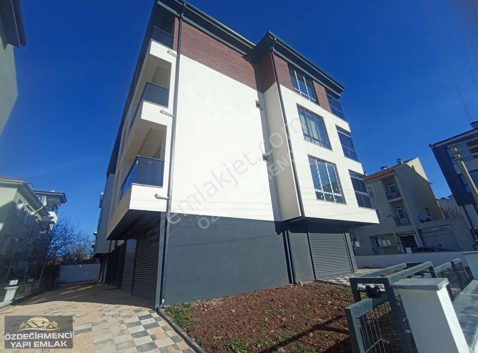 Özdeğirmenci Yapı-emlaktan Satılık Bahçenizam Özel Garajlı 3+1 - Görsel 23
