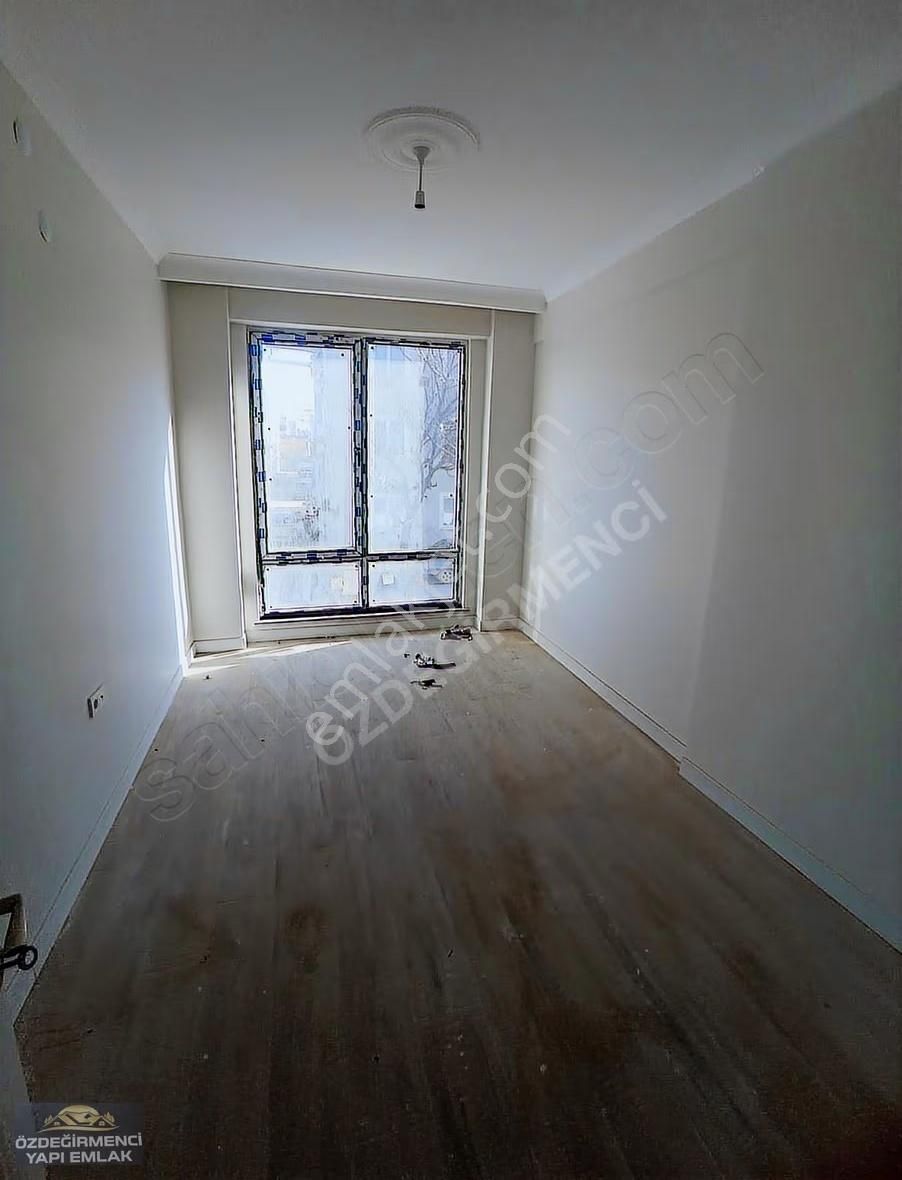 Özdeğirmenci Yapı-emlaktan Satılık Bahçenizam Özel Garajlı 3+1 - Görsel 12