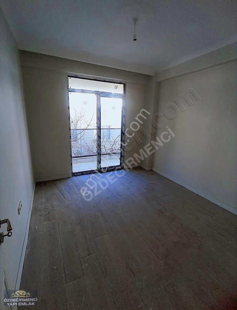 Özdeğirmenci Yapı-emlaktan Satılık Bahçenizam Özel Garajlı 3+1 - Görsel 2
