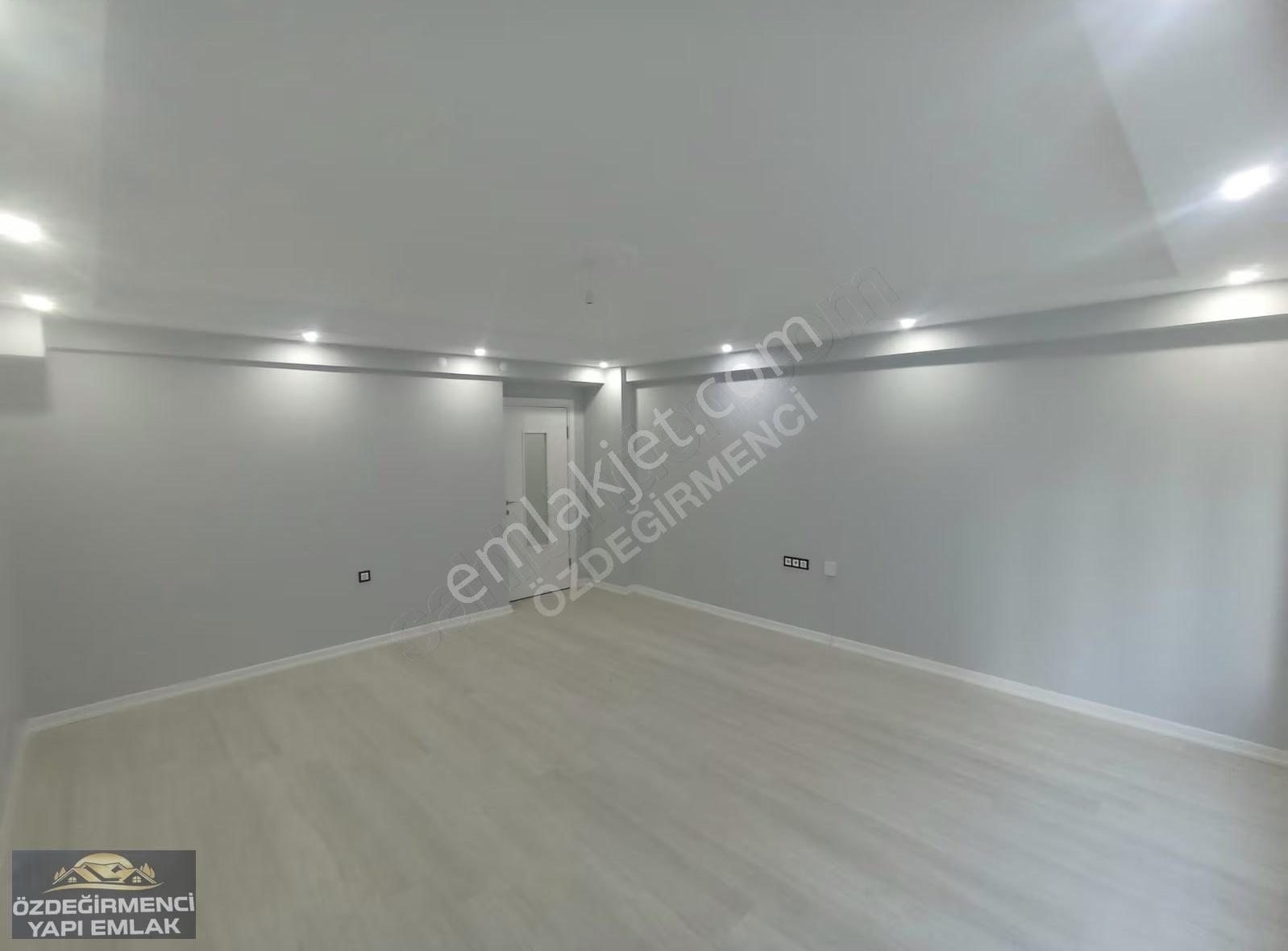 Özdeğirmenci Yapı Emlaktan Satılık 145 M2 3+1 - Görsel 2