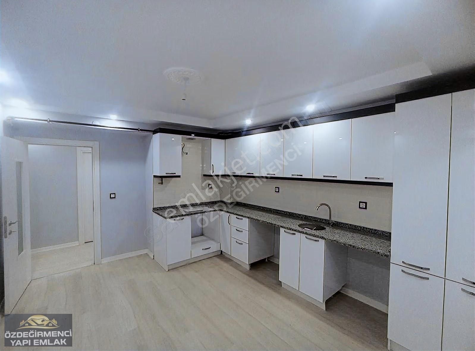 Özdeğirmenci Yapı Emlaktan Satılık 145 M2 3+1 - Görsel 5