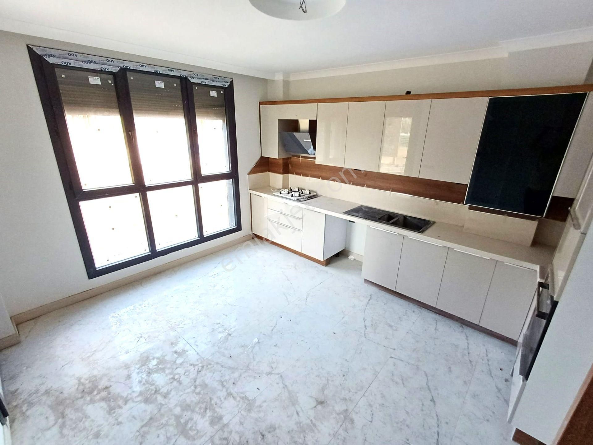 Burhaniye Ören'de Aygülden Sıfır Site İçi,havuzlu,bağımsız,teraslı Yerden Isıtmalı 3+1 Satılık Villa - Görsel 6