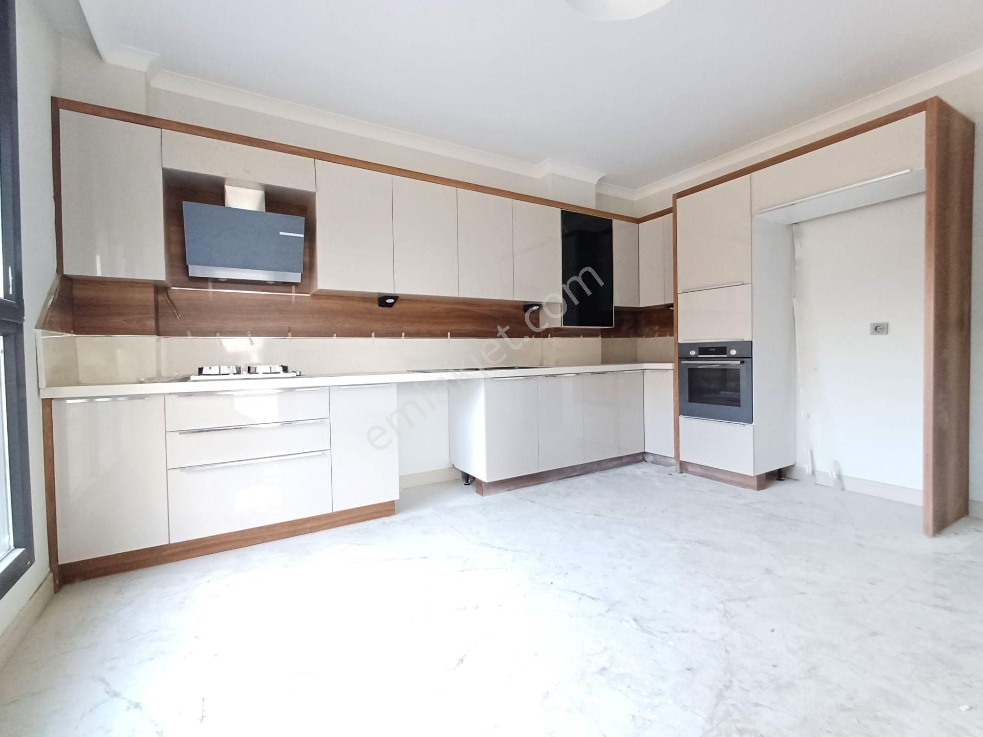Burhaniye Ören'de Aygülden Sıfır Site İçi,havuzlu,bağımsız,teraslı Yerden Isıtmalı 3+1 Satılık Villa - Görsel 5