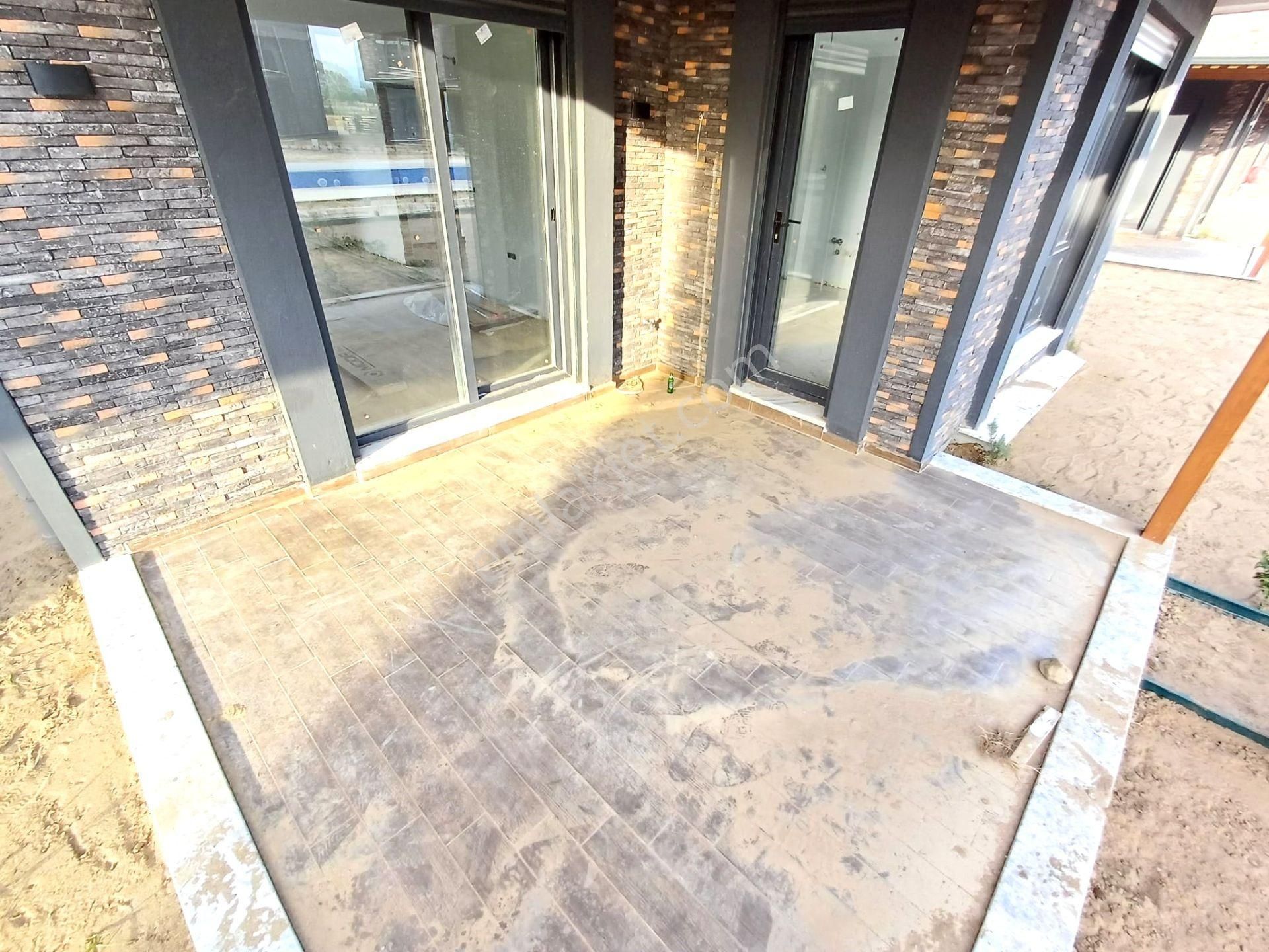 Burhaniye Ören'de Aygülden Sıfır Site İçi,havuzlu,bağımsız,teraslı Yerden Isıtmalı 3+1 Satılık Villa - Görsel 20