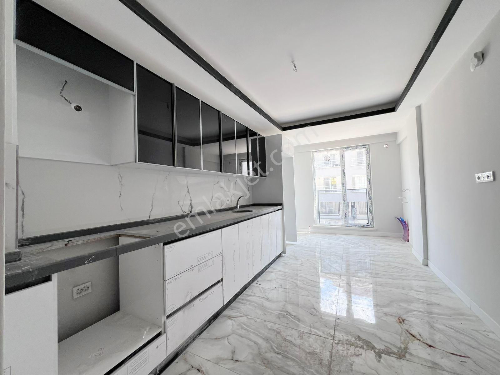 Öz Maşallah Dan Sakin Sokakta Modern 3+1 Ev Sıfırr - Görsel 16