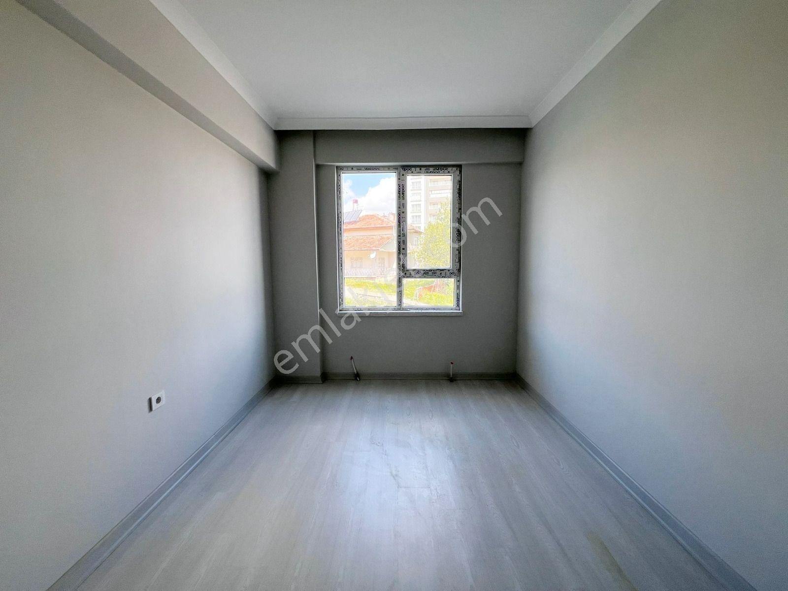 Öz Maşallah Dan Sakin Sokakta Modern 3+1 Ev Sıfırr - Görsel 18