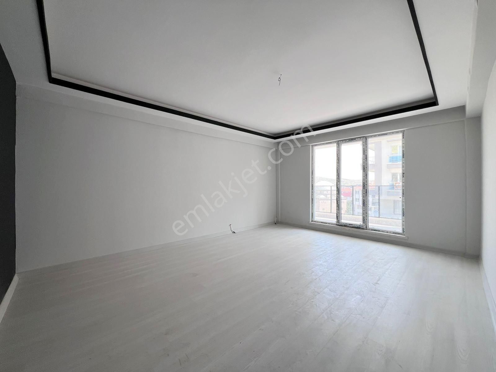 Öz Maşallah Dan Sakin Sokakta Modern 3+1 Ev Sıfırr - Görsel 10