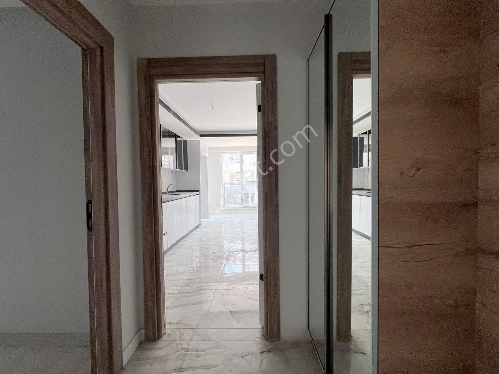 Öz Maşallah Dan Sakin Sokakta Modern 3+1 Ev Sıfırr - Görsel 12