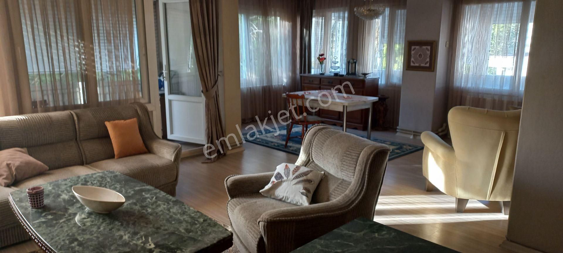 Üçkuyular' Da Ana Caddeye Sahile Çok Yakın Eşyalı Kiralık Daire - Görsel 7