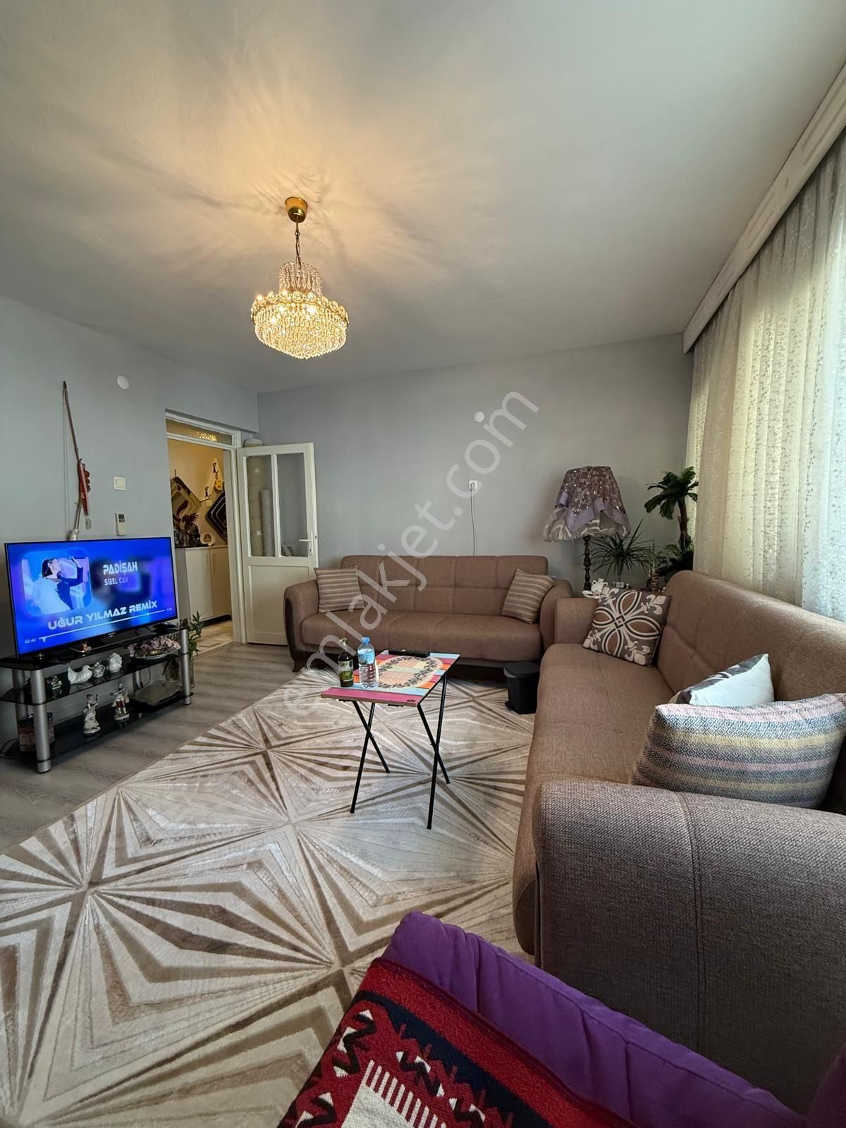 Saadet Korkmaz Emlak'tan Denize 150 Metre Satılık 2+1!ayrı Mutfaklı Daire - Görsel 5