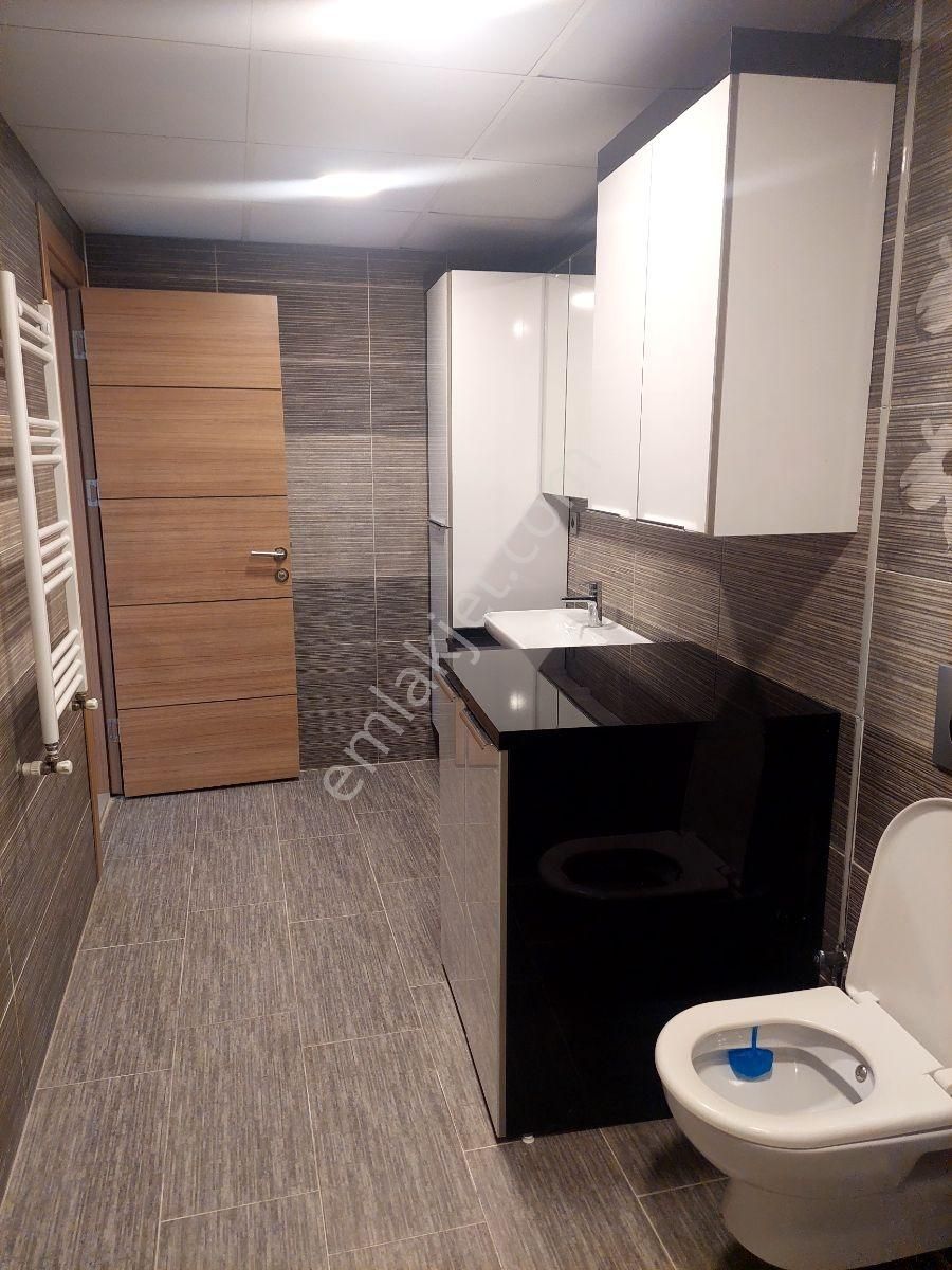 Atifbey Mah.de 180 M2 Sevgi Yoluna Cepheli Kiralik Daire - Görsel 31