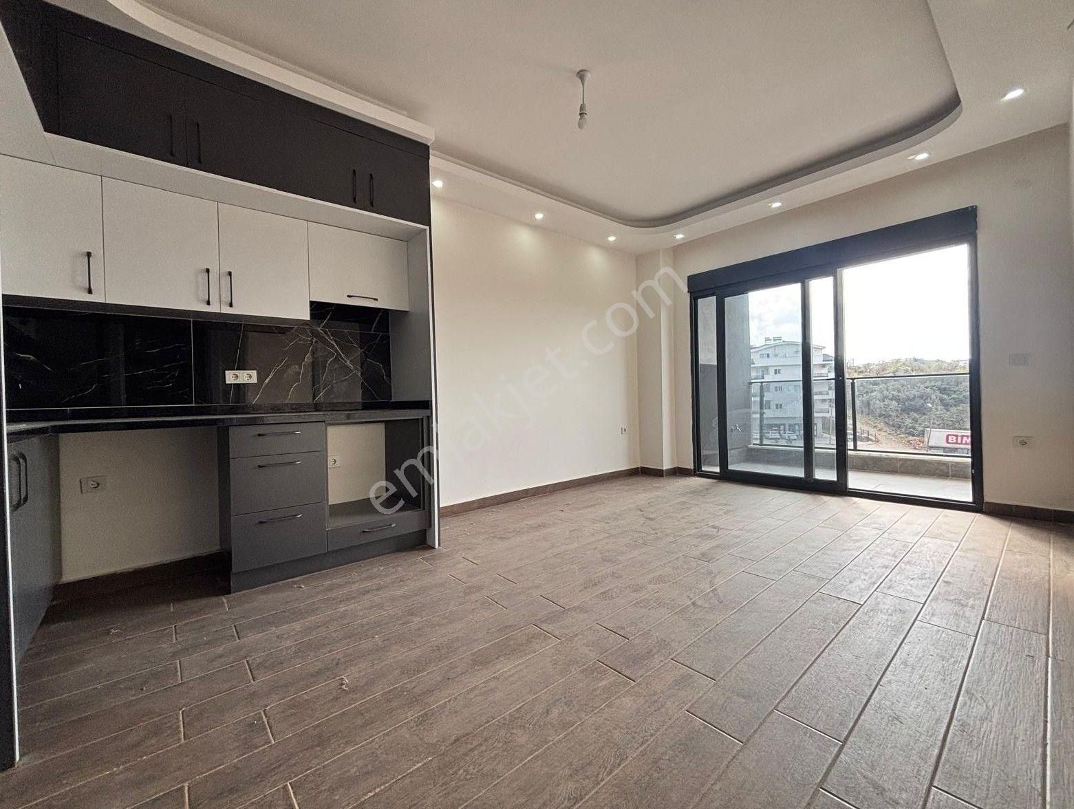 Alanya Oba Mah.aktiviteli Satılık 1+1 Daire - Görsel 5