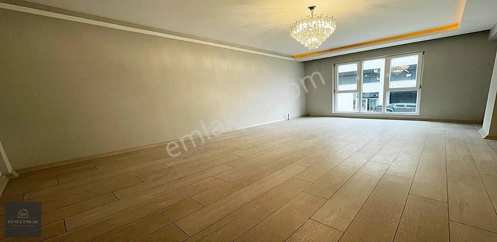 Yenikent Güneş Emlak Geniş M2 Ayaş-sincan Yoluna Yakın 3+1daire - Görsel 6