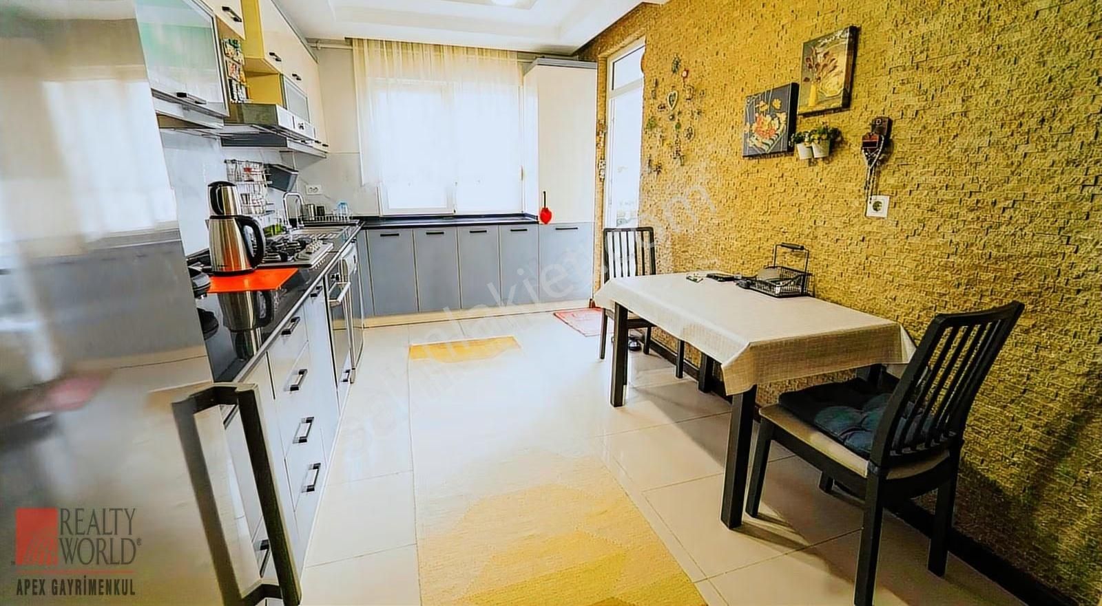 Konyaaltı Uncalı Havuzlu Güvenlikli Site İçi Ara Kat Satılık 3+1 - Görsel 9