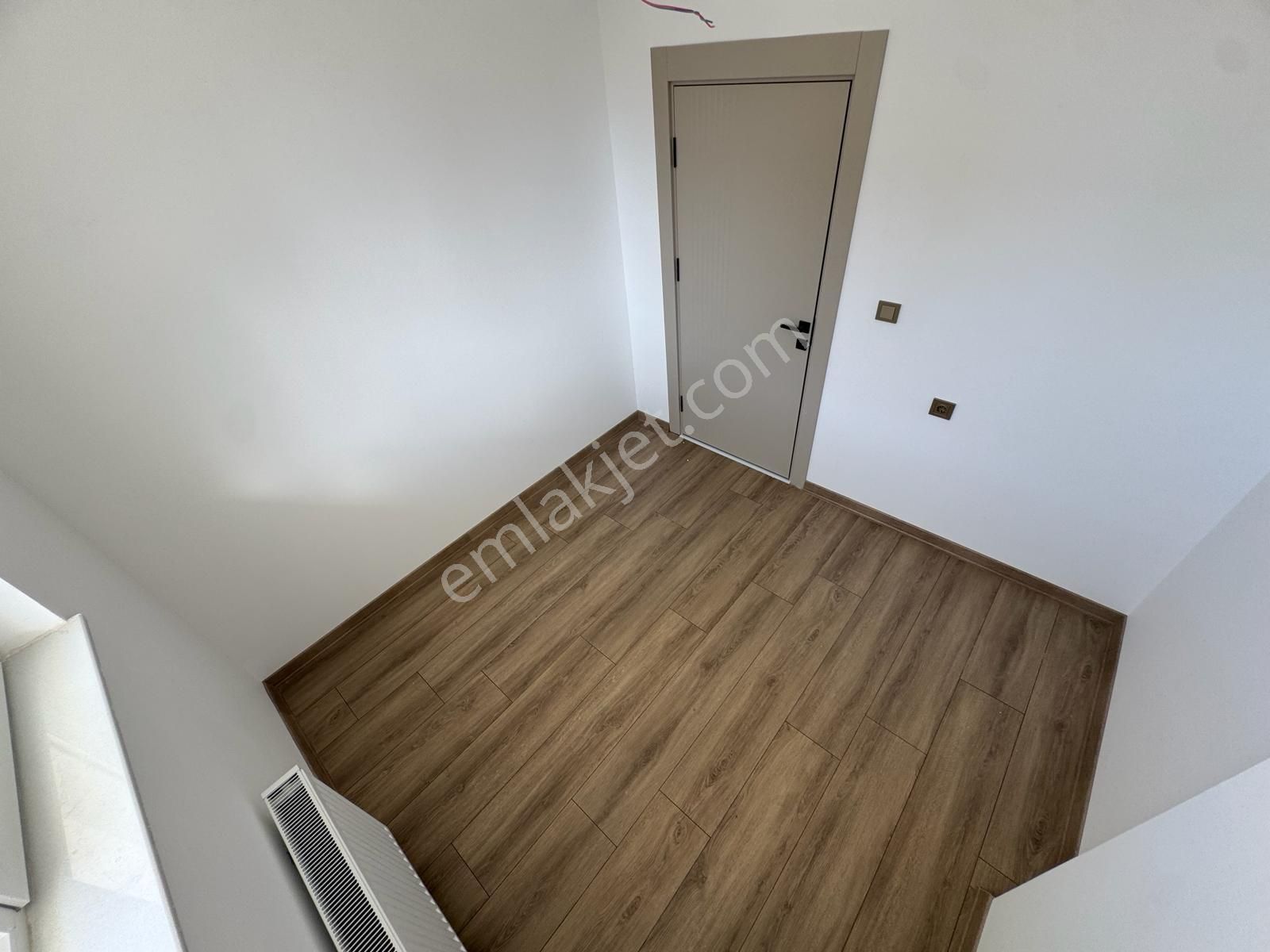 29 Ekim Mh.de Çift Banyolu 125m2 Net Kullanım Alanıyla Giriş Satılık Daire - Görsel 23