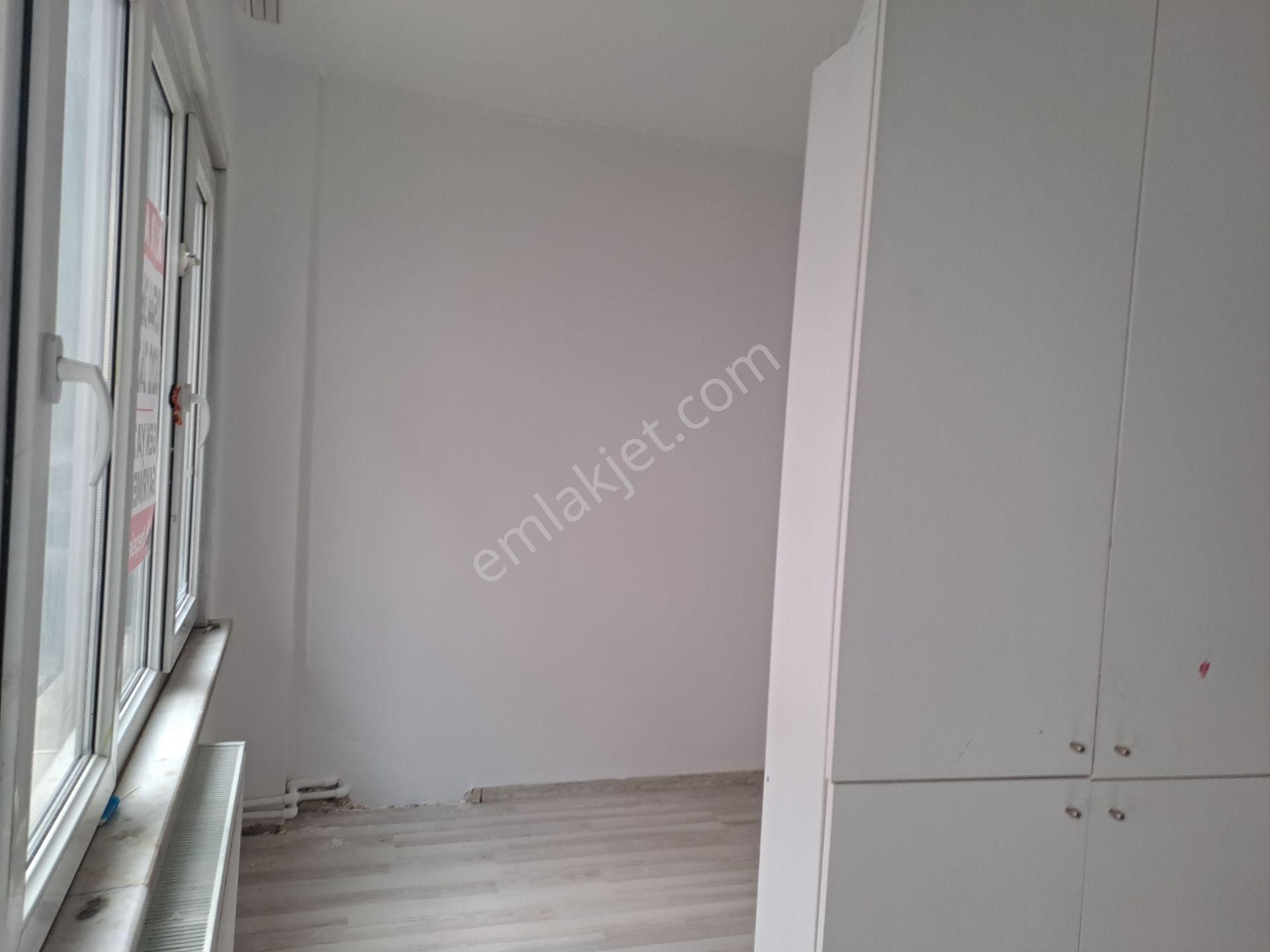 Sarıyer Büyükdere Mahallesinde Çarşı İçinde Kiralık 2+1 - Görsel 5