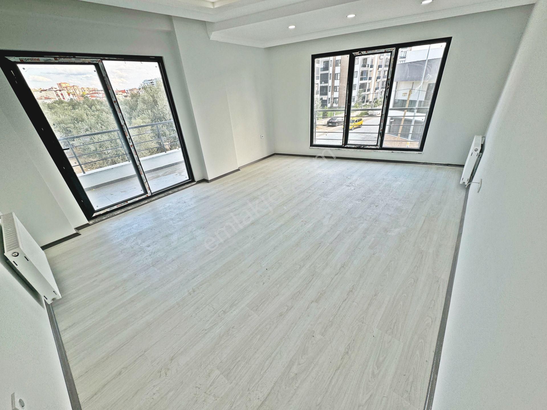 👉aygülden Edremit Kadıköy'de Sıfır Ara Kat Ön Cephe Ayrı Mutfak Ebeveyn Banyolu 2+1 Satılık Daire👈 - Görsel 12
