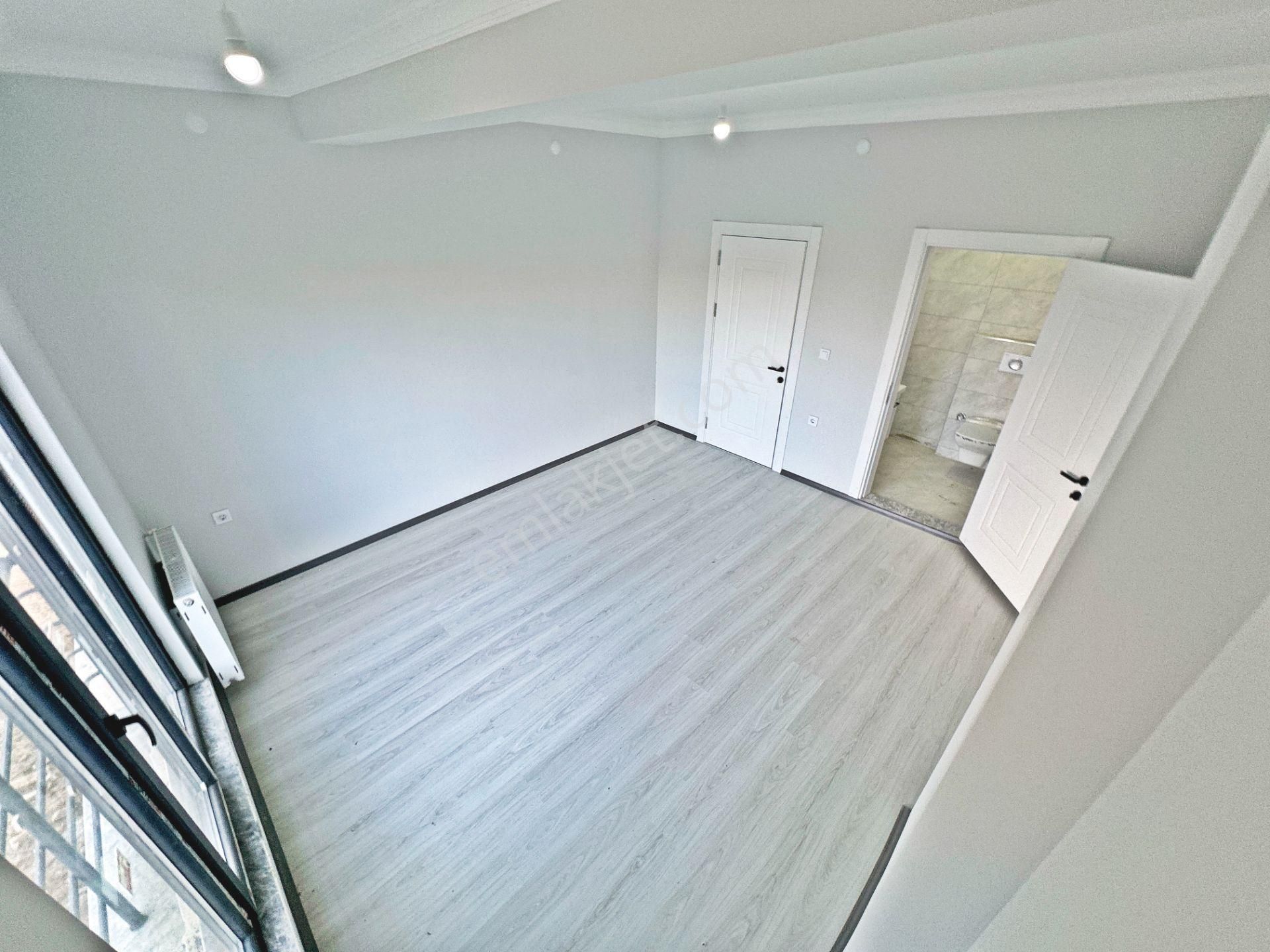 👉aygülden Edremit Kadıköy'de Sıfır Ara Kat Ön Cephe Ayrı Mutfak Ebeveyn Banyolu 2+1 Satılık Daire👈 - Görsel 22