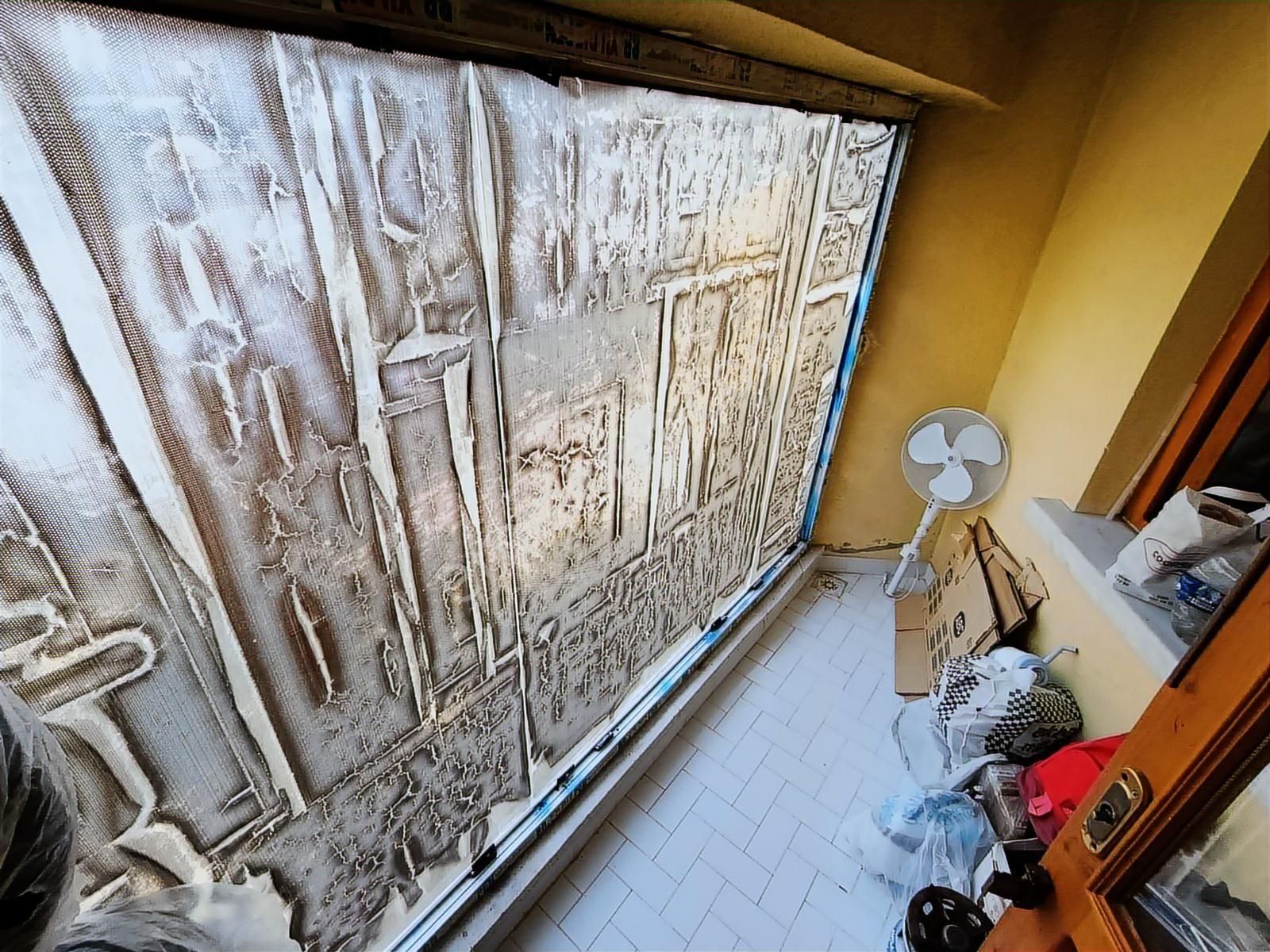 Güzelyaka'da Cadde Üzeri Geniş 3+1 Realty Gate'ten - Görsel 4