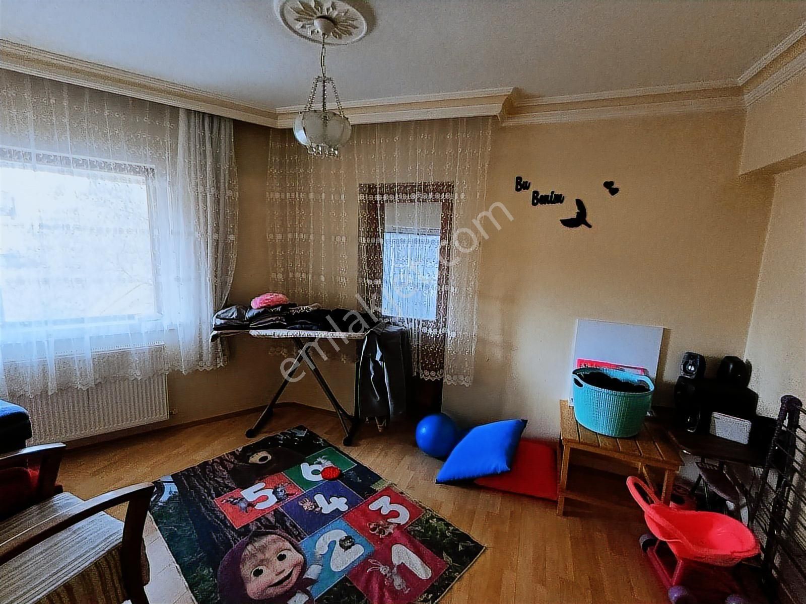 Güzelyaka'da Cadde Üzeri Geniş 3+1 Realty Gate'ten - Görsel 25