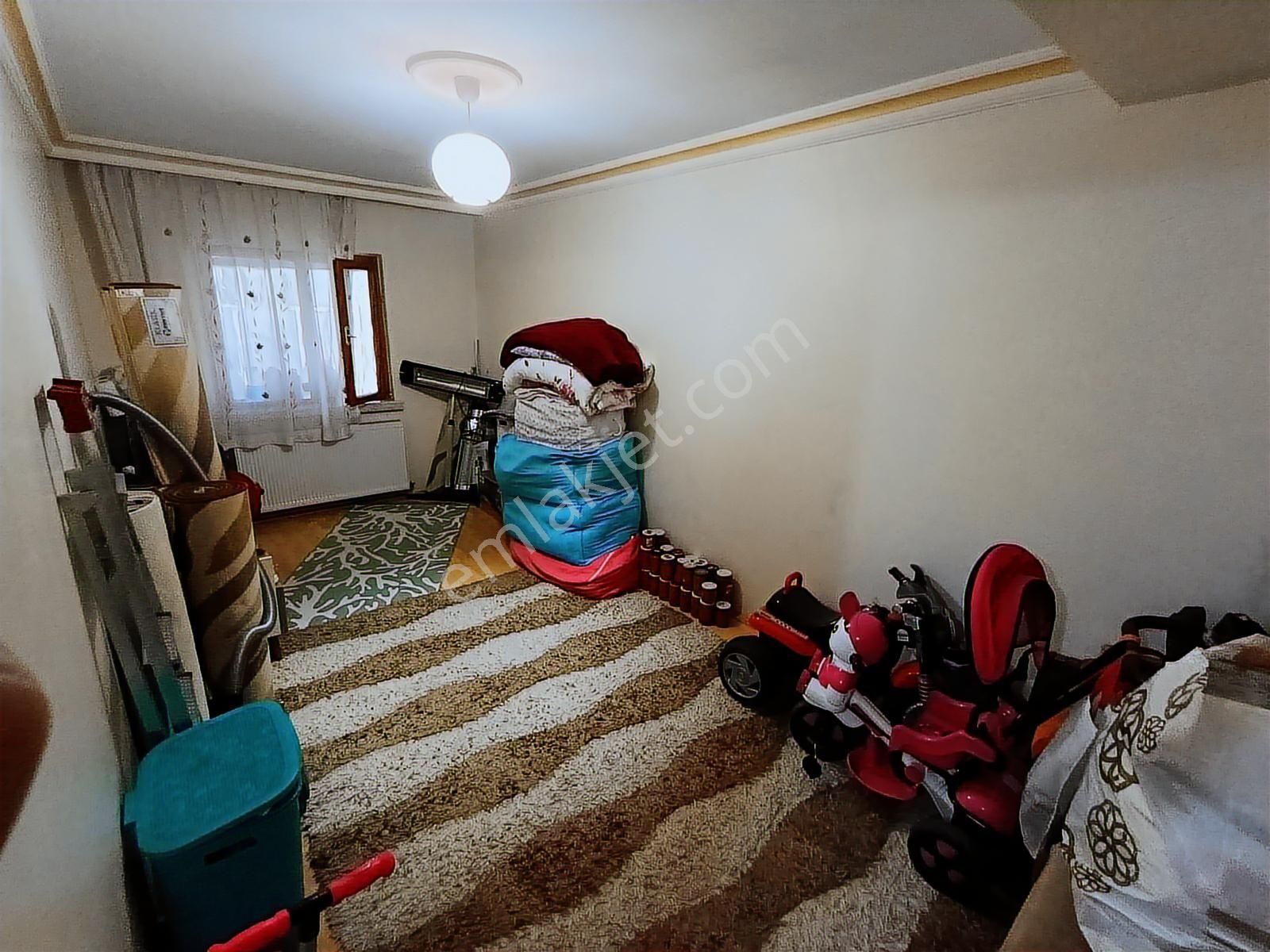 Güzelyaka'da Cadde Üzeri Geniş 3+1 Realty Gate'ten - Görsel 28