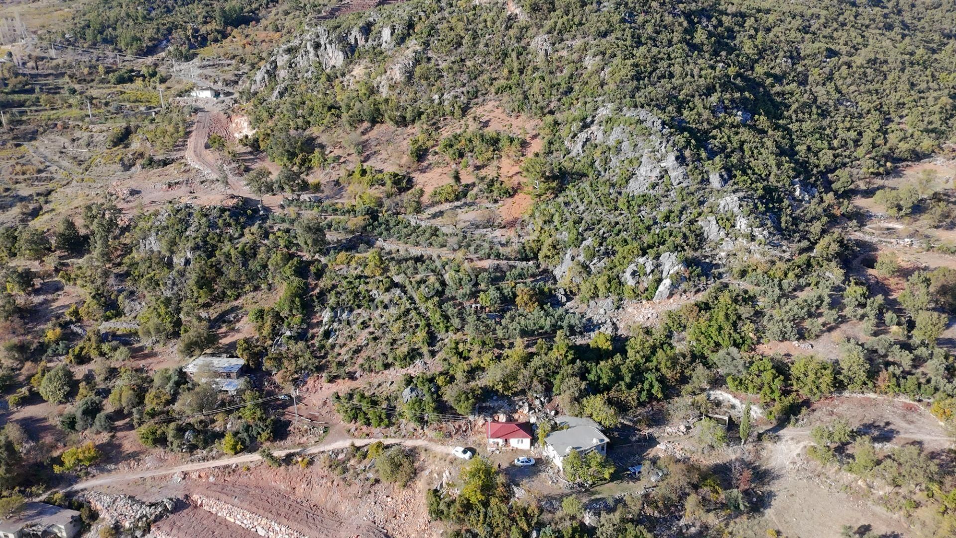 Karatepe'de 3 Ev İmarlı Arsa - Görsel 3