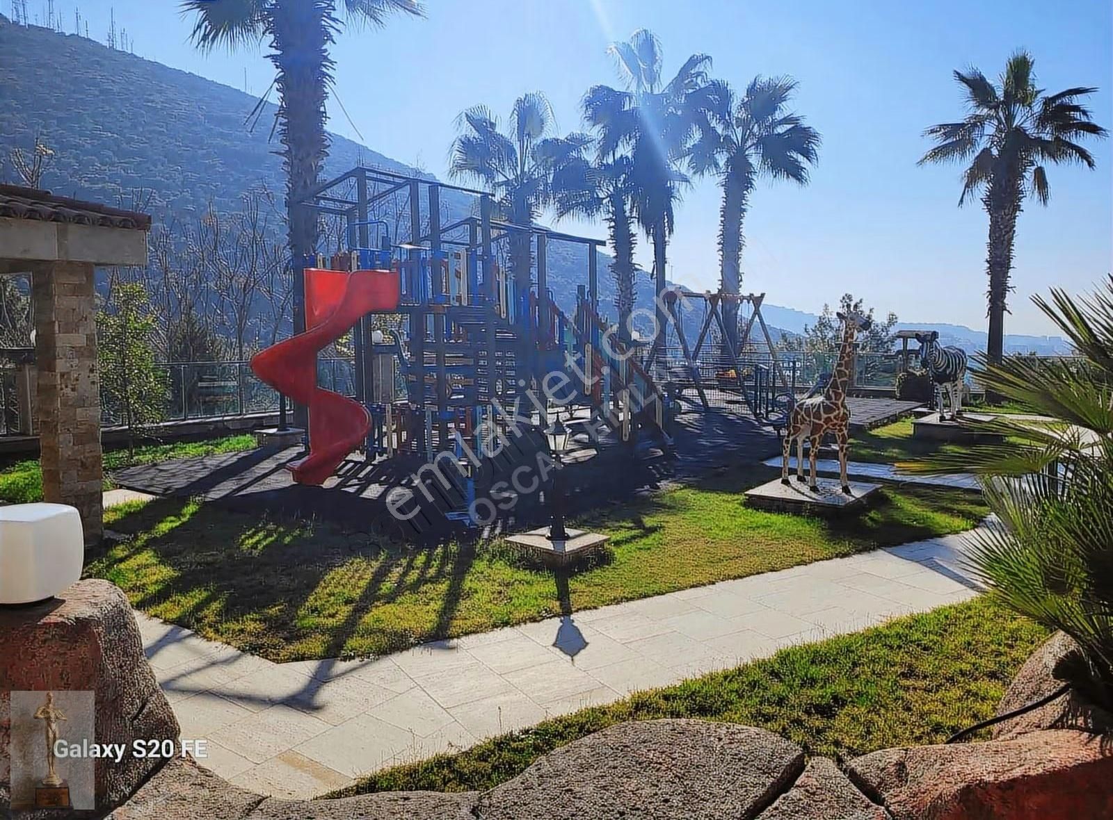 Kuşadasının En Lüx Konutlarında Satılık 4+1 Daire - Görsel 12