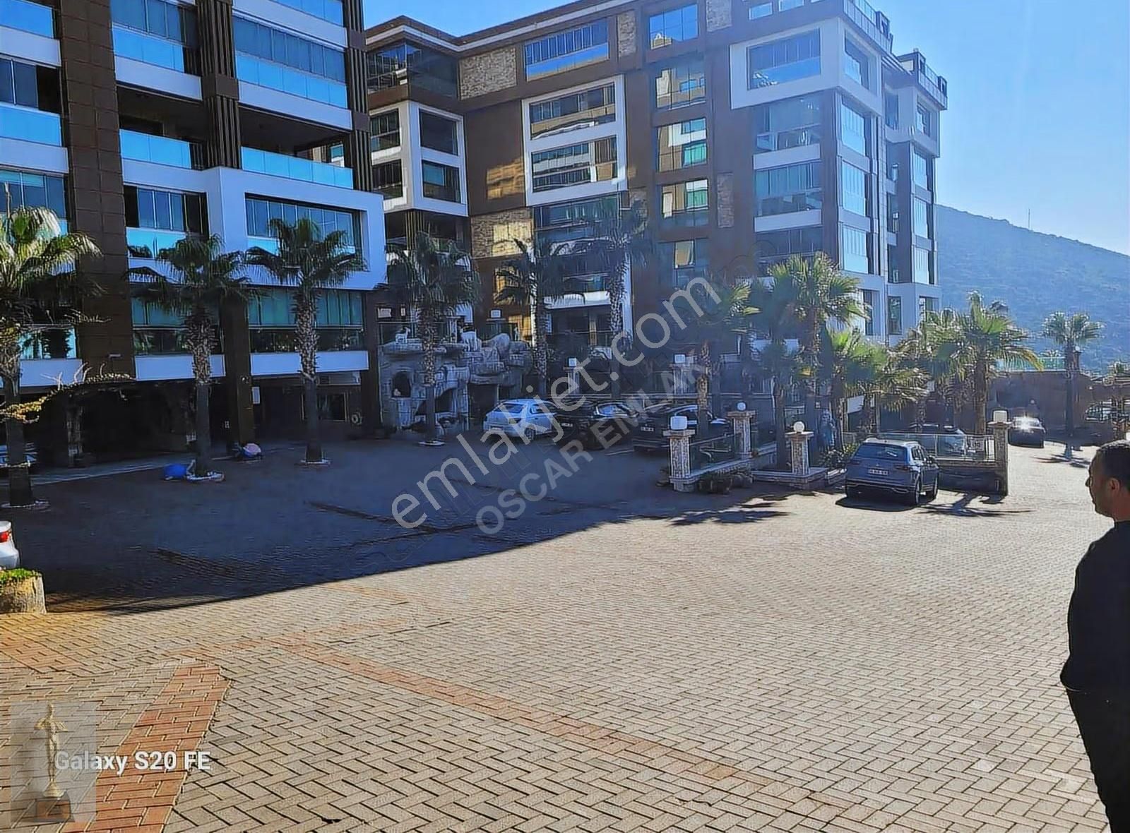 Kuşadasının En Lüx Konutlarında Satılık 4+1 Daire