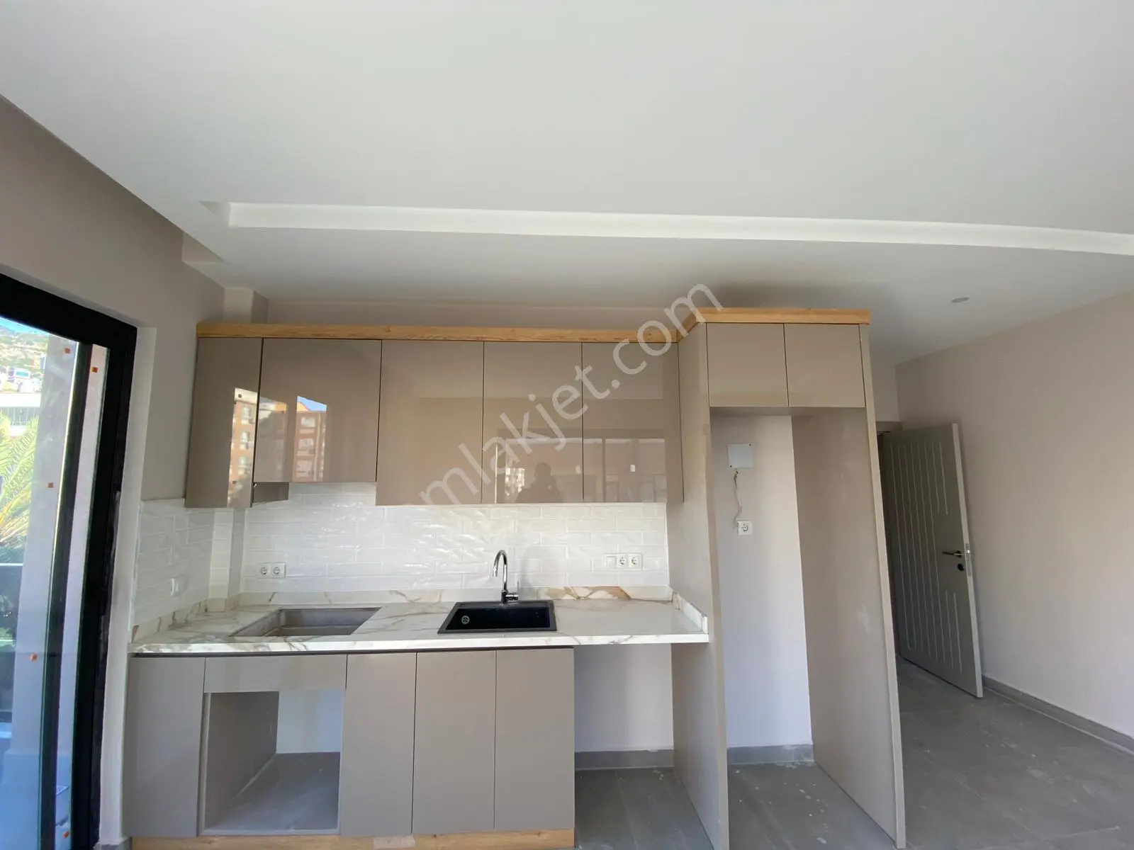Alanya Merkez Nüfus Civarında Satılık 2+1 80m2 Sıfır Daire - Görsel 3
