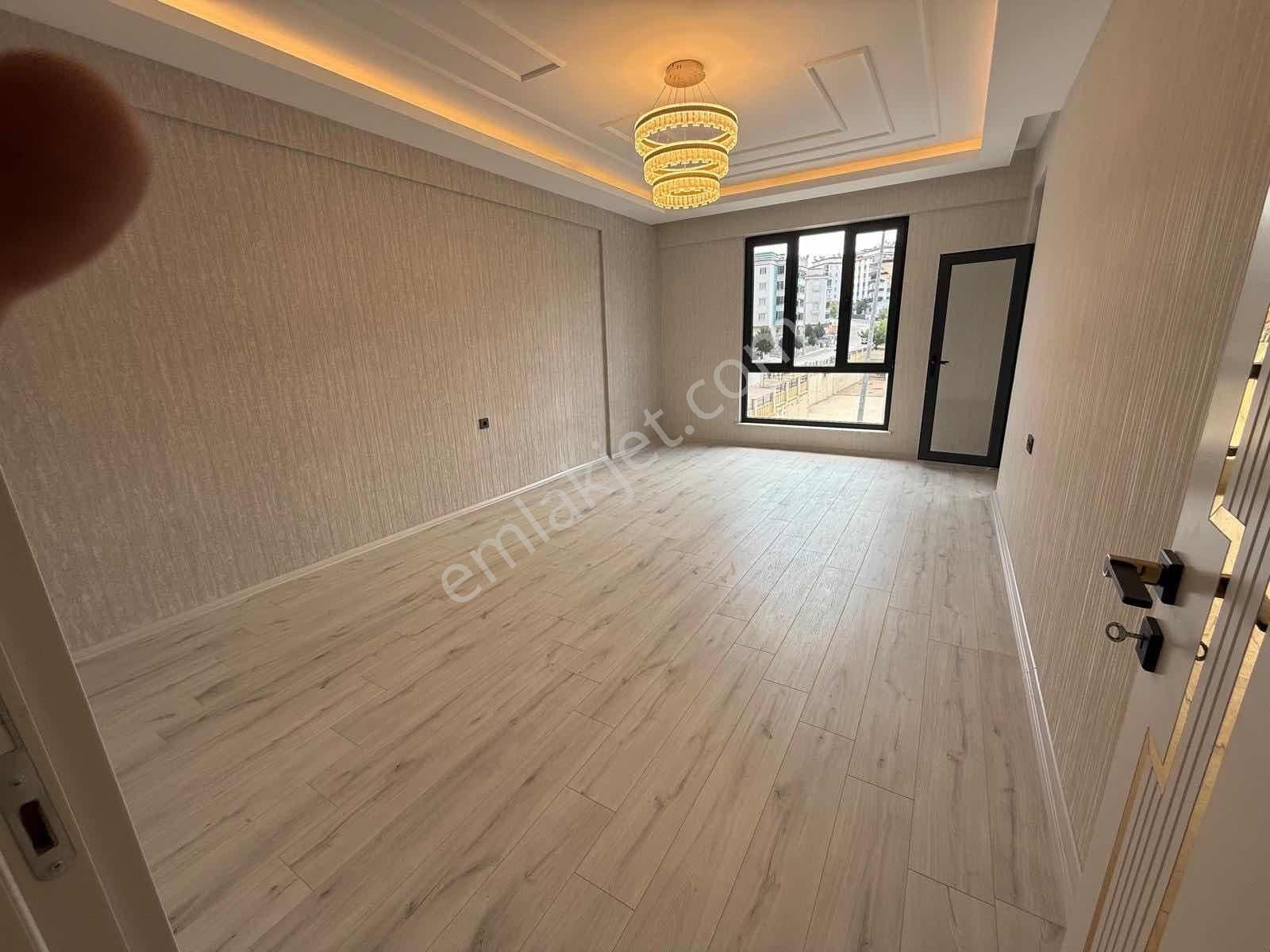 Uzaydan Bülbülzade / De Geniş Sağlam Sıfır Daire - Görsel 13