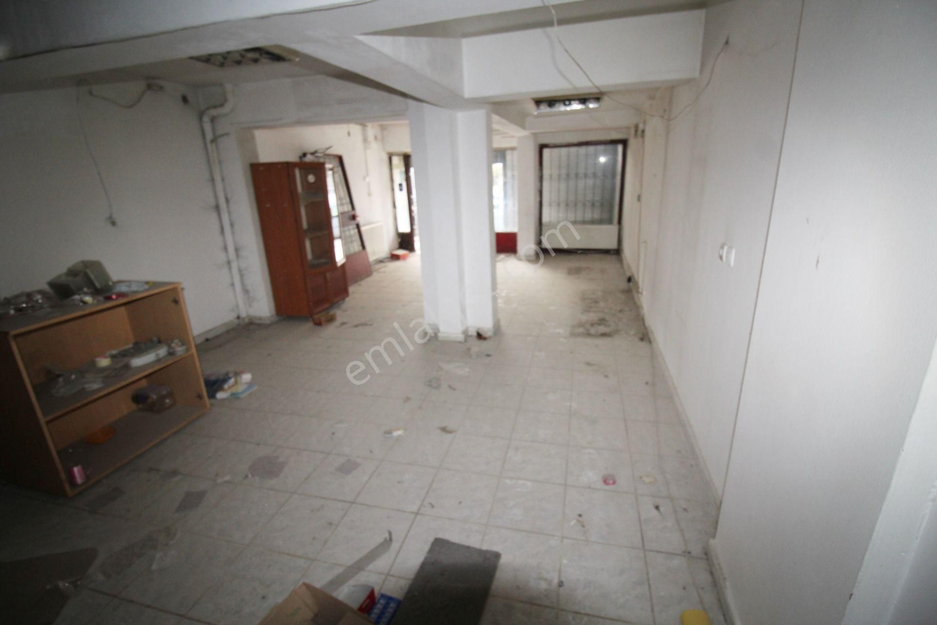 Krc'den Tuzluçayır Mahallesinde Caddeye 2 Dk.mesafede 50 M2 Satılık Dükkan - Görsel 4