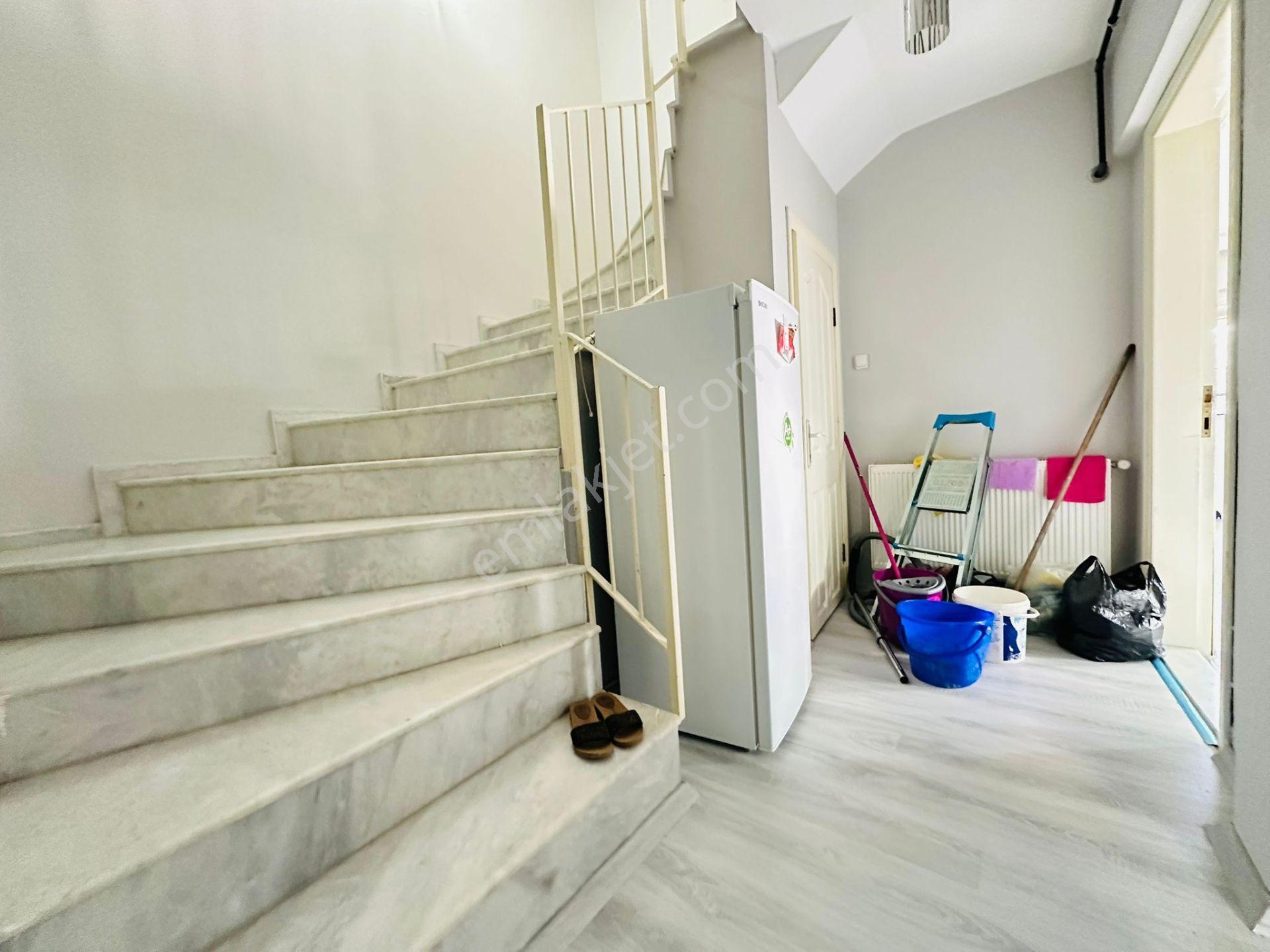 Göl-san Gayrimenkul'den Giray Sitesinde 5+1 240 M2 Doğalgazlı Satılık Müstakil Villa - Görsel 17