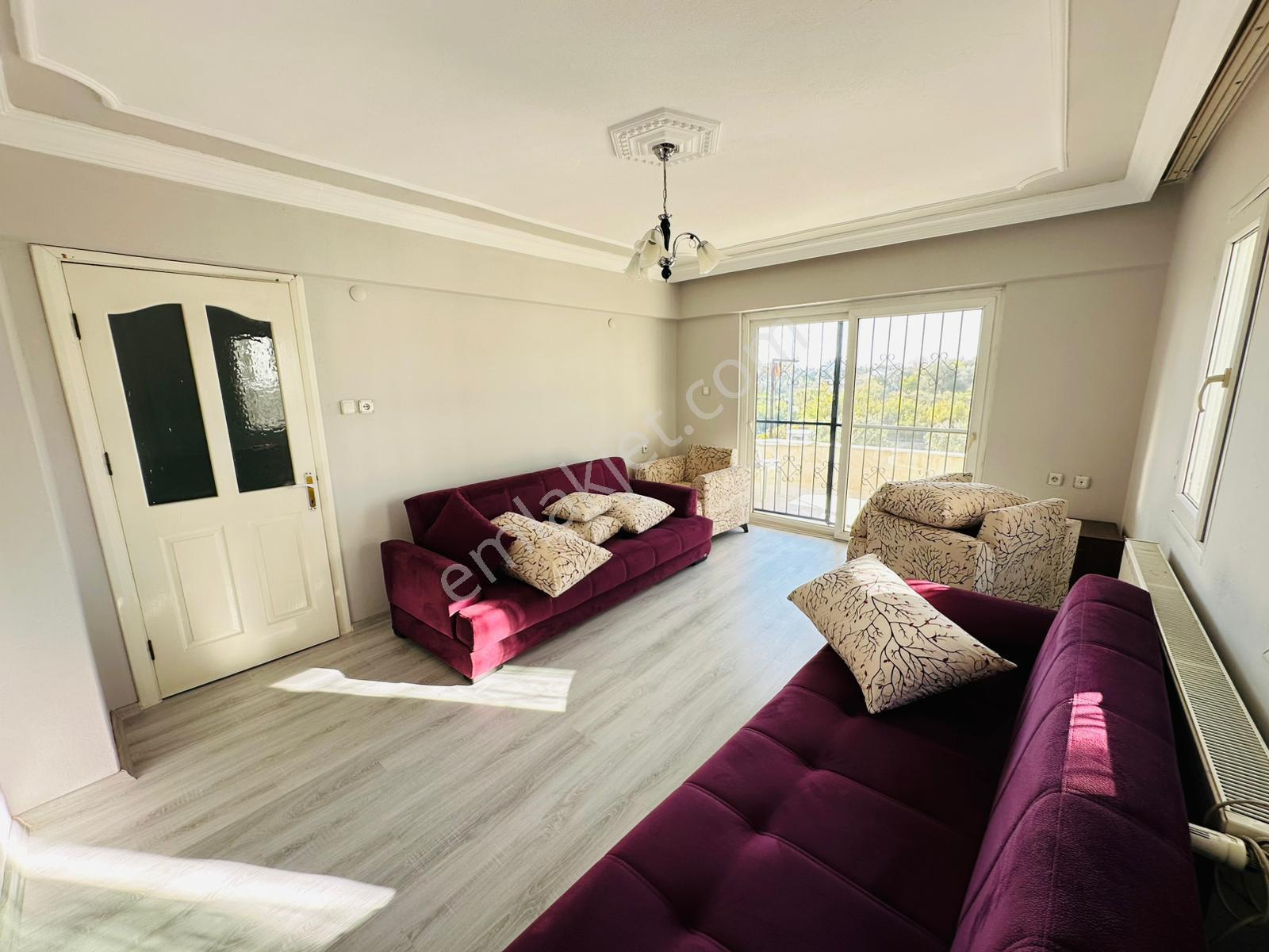 Göl-san Gayrimenkul'den Giray Sitesinde 5+1 240 M2 Doğalgazlı Satılık Müstakil Villa - Görsel 24