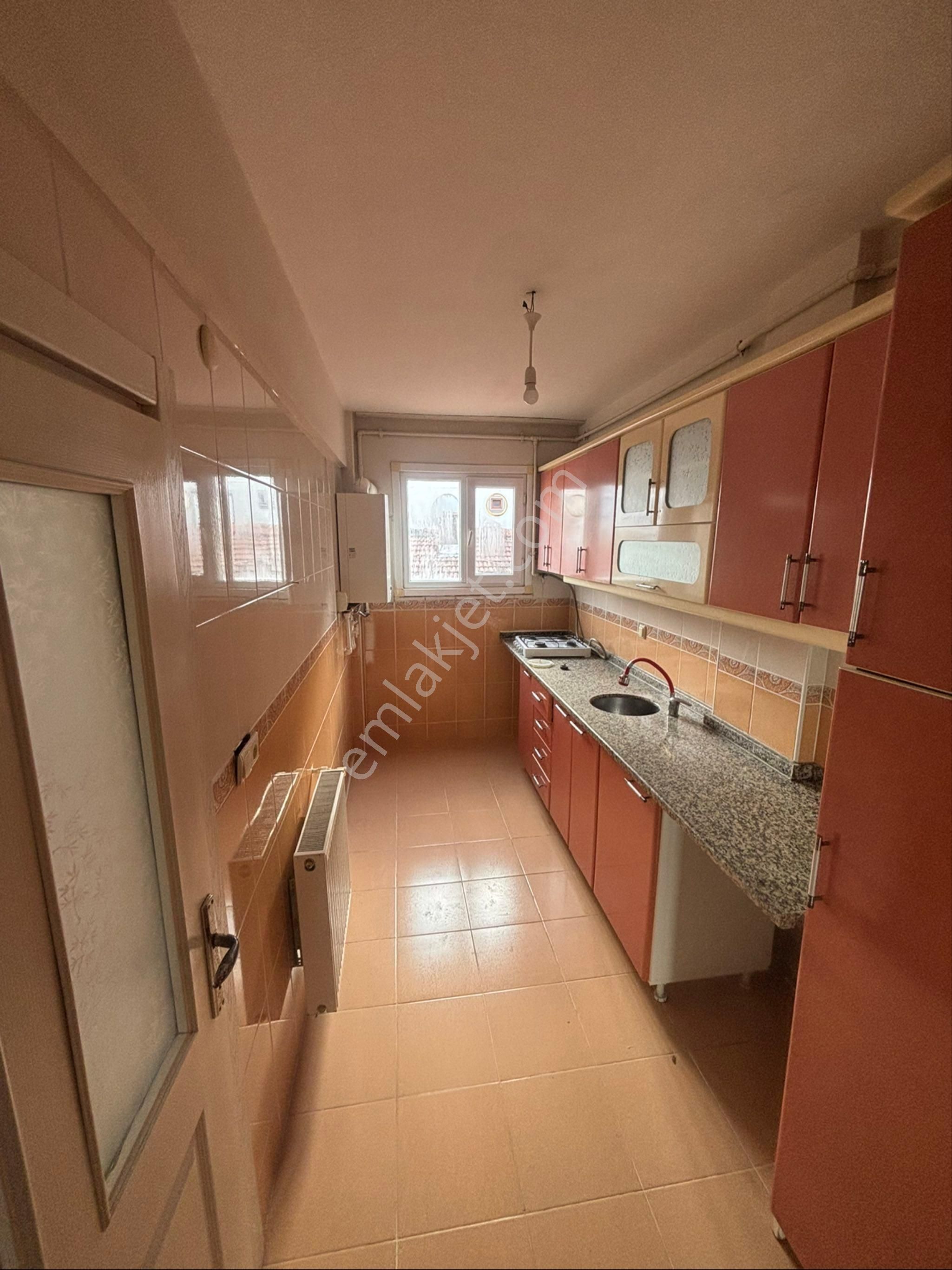 Sahibinden Merkezi Konumda Kiralık 2+1 Daire