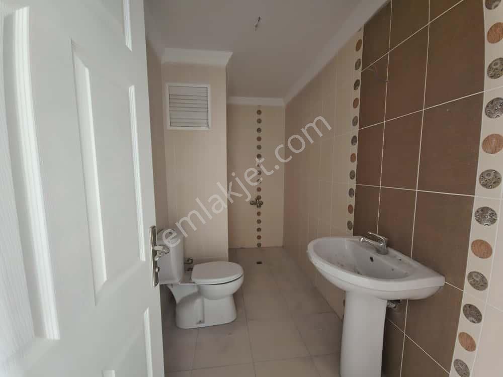 Göraldan Dikmen Mürsel Uluç Mahallesi Geniş Ferah Dubleks Daire 6+2 - Görsel 2