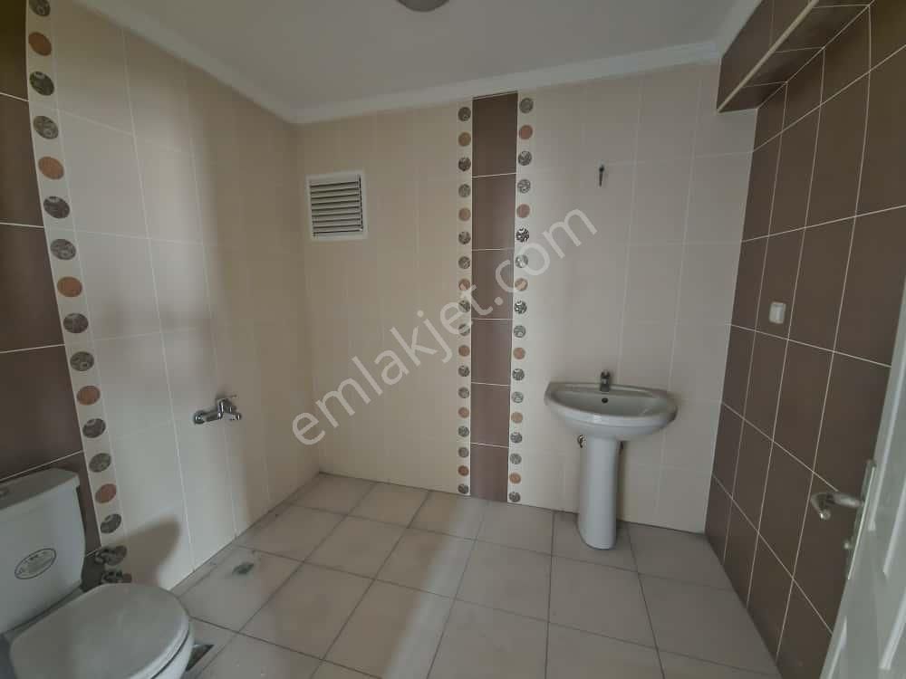 Göraldan Dikmen Mürsel Uluç Mahallesi Geniş Ferah Dubleks Daire 6+2 - Görsel 6