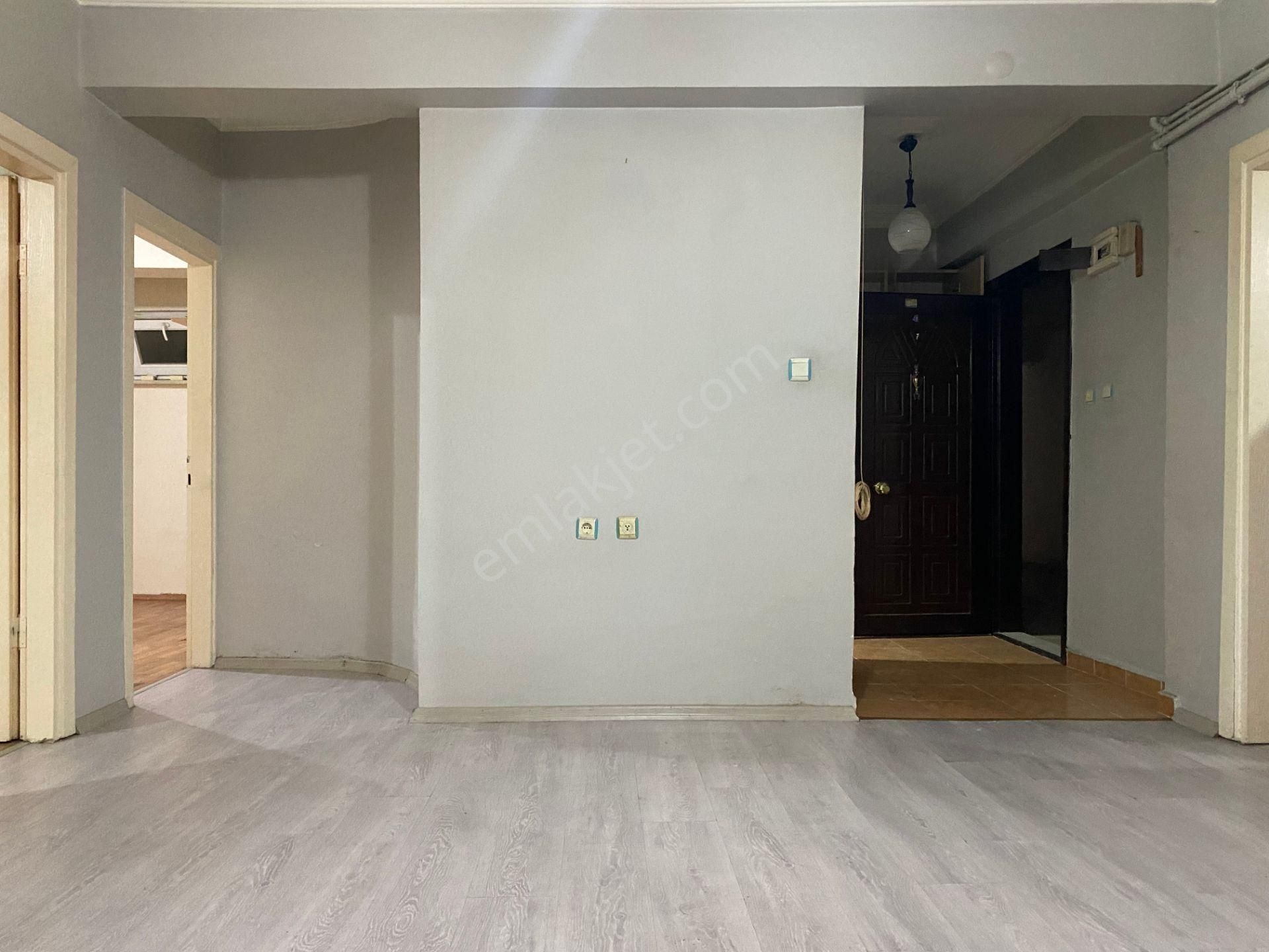 Avrupa Emlak Tan Tuna Mah 70m² 2+1 Bahçe Kat,20 Yıllk,krediye Uygun,satılık Daire - Görsel 2