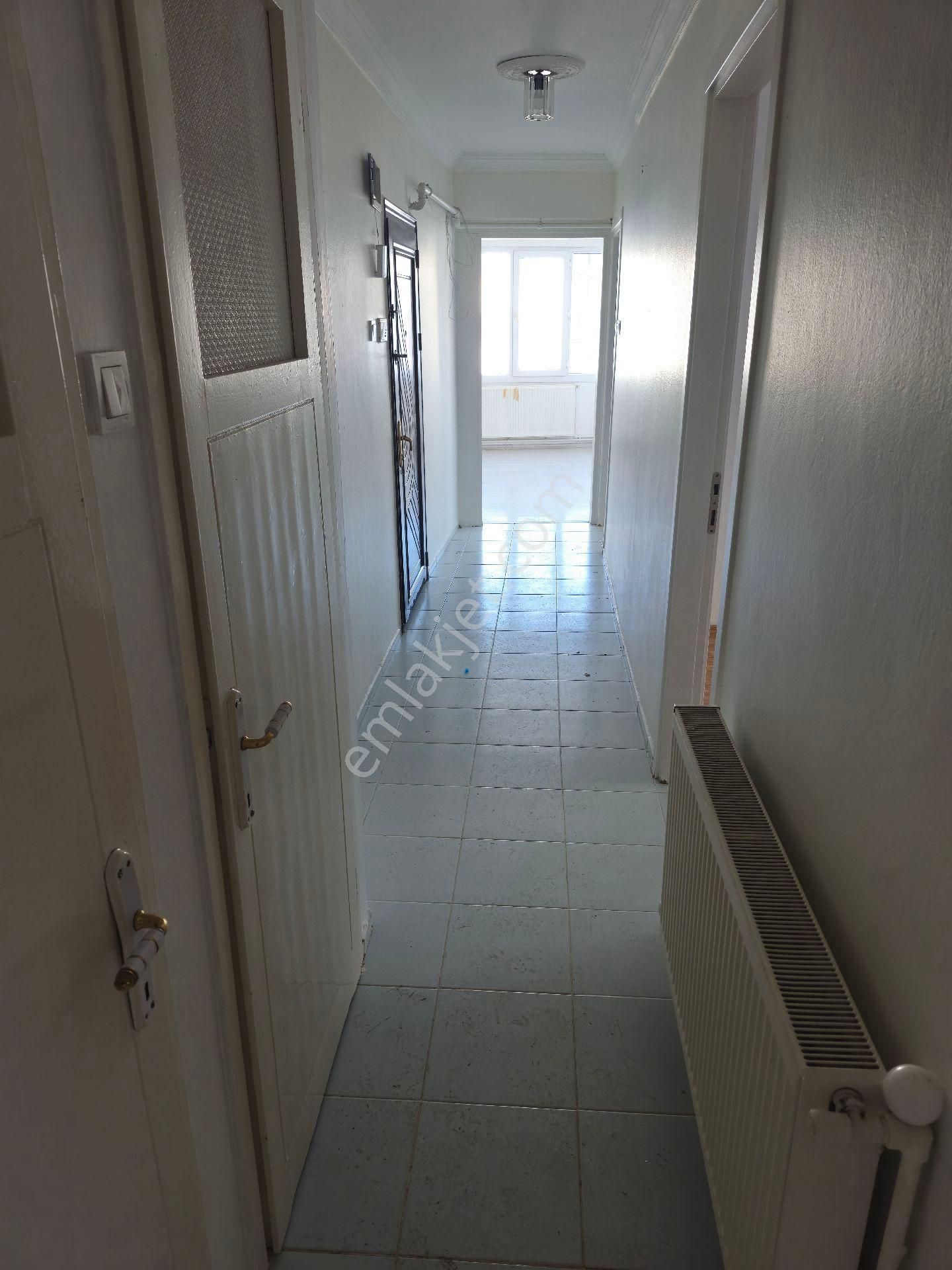 İnönü Caddesi Üzerinde Deniz Manzaralı 3+1 Kiralık - Görsel 15