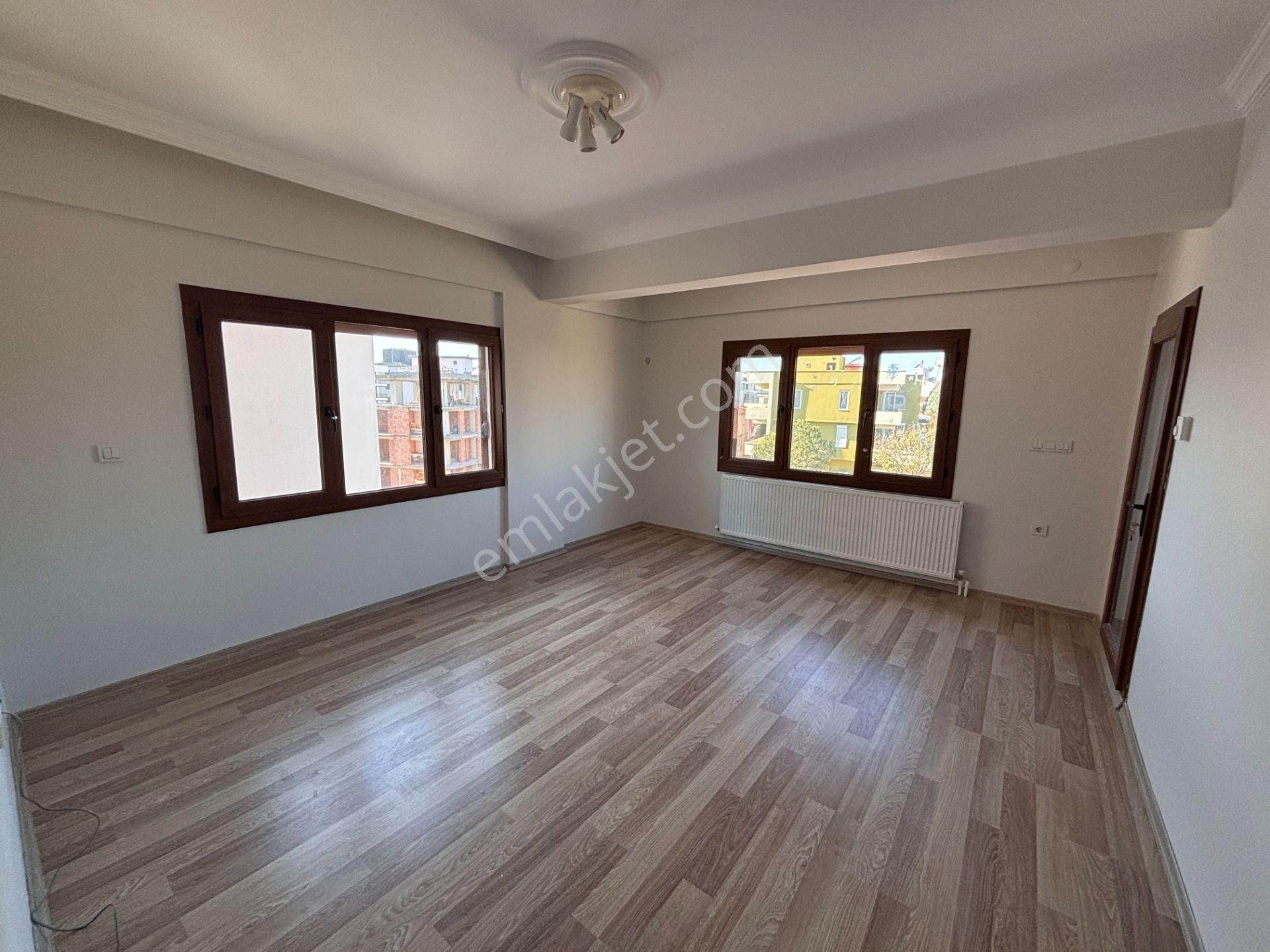Seferihisar Camikebir’de 3+1 Ferah Daire - Görsel 14