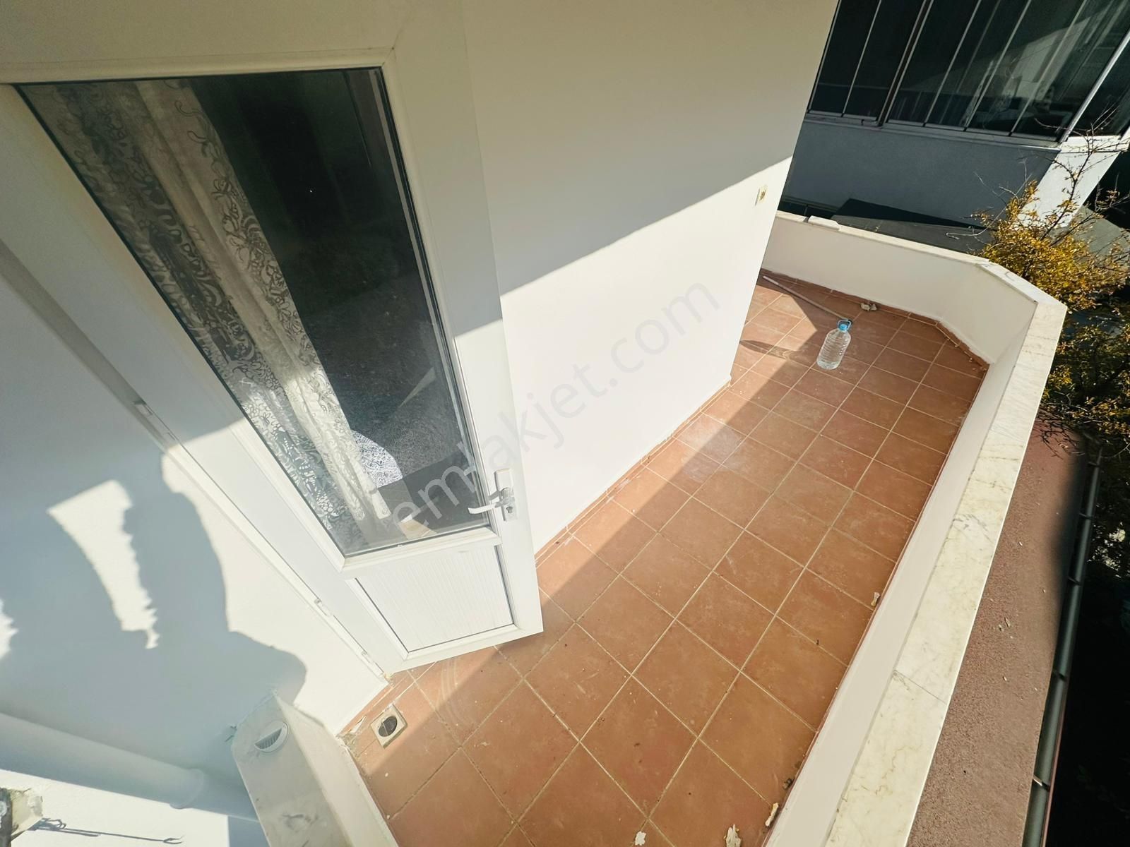 Kostak Gayrimenkul'den Akçay'da Fırsat Fiyata 3+1 Triplex Villa - Görsel 3