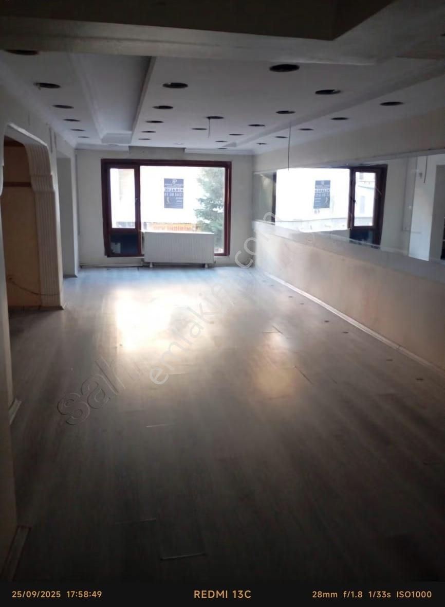 Sincan Atatürk Mahallesinde Kiralık İş Yeri Ofis
