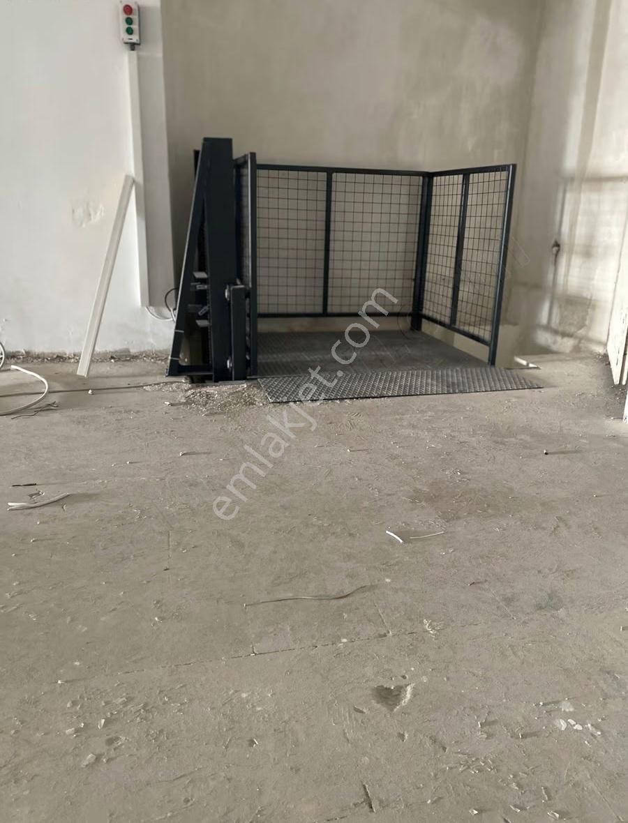 Tekstilin Merkezi, Tekstilciler Cad.nde 2 Katlı İş Yeri - Görsel 8