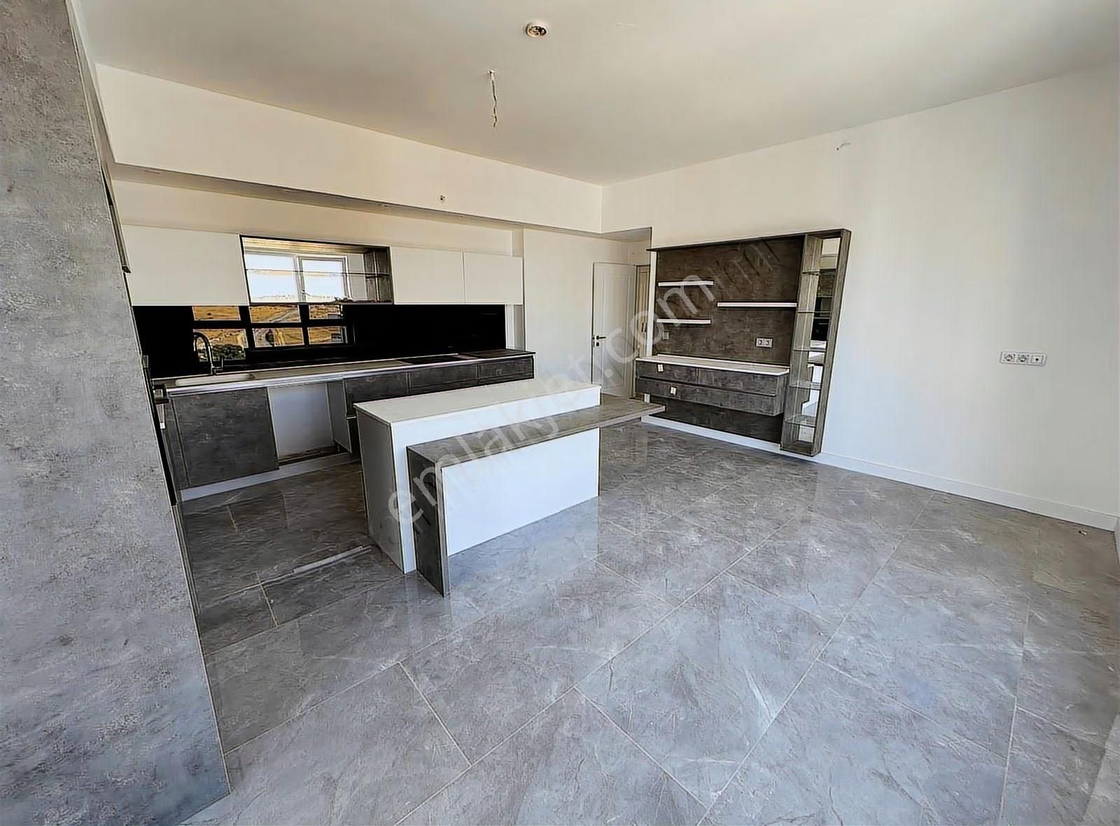 Faras Panaroma Sitesinde Borçsuz Şerefiyesi Yüksek 4.5+1 Daire - Görsel 3