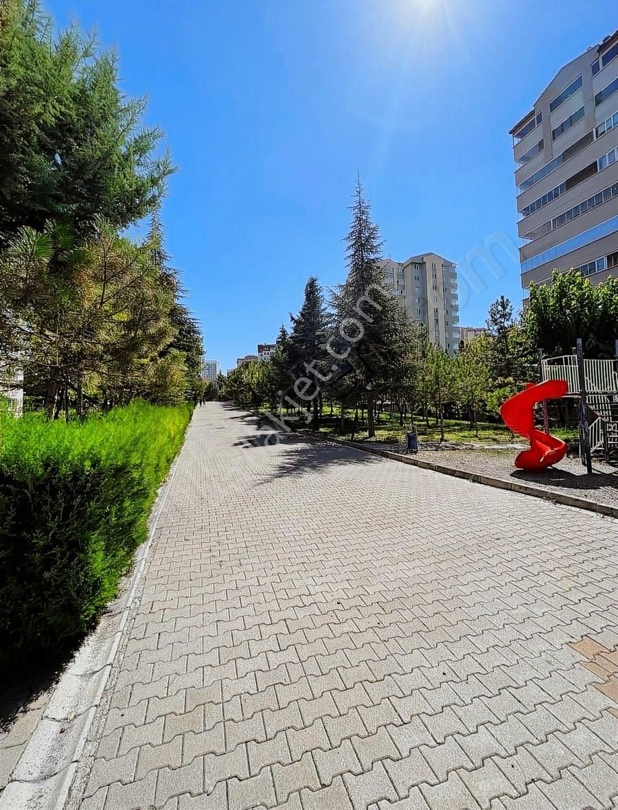 Devlet Mahallesi - Lüks Yapılı - Metroya Yakın- 3+1 Daire - Görsel 8