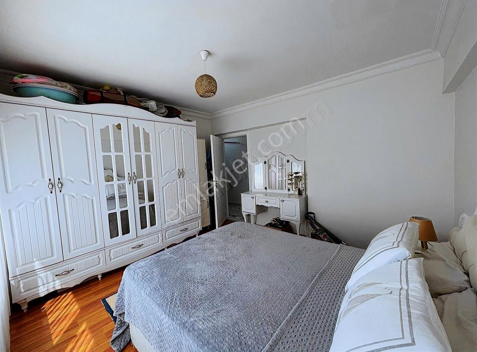 Devlet Mahallesi - Lüks Yapılı - Metroya Yakın- 3+1 Daire - Görsel 17