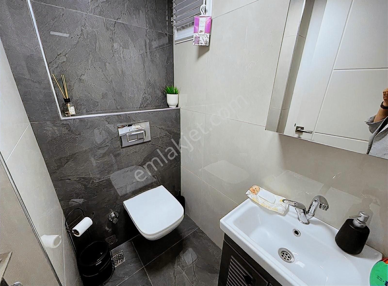 Devlet Mahallesi - Lüks Yapılı - Metroya Yakın- 3+1 Daire - Görsel 9