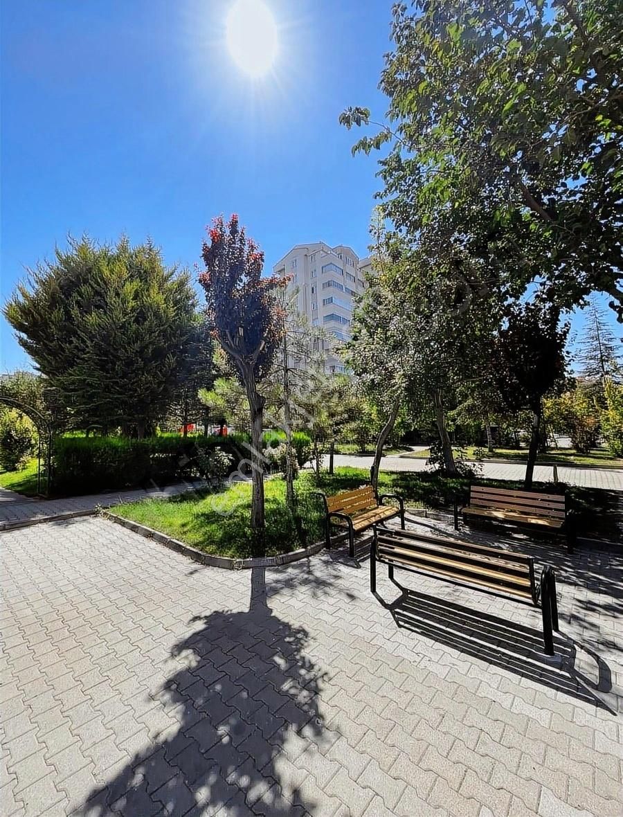 Devlet Mahallesi - Lüks Yapılı - Metroya Yakın- 3+1 Daire - Görsel 22