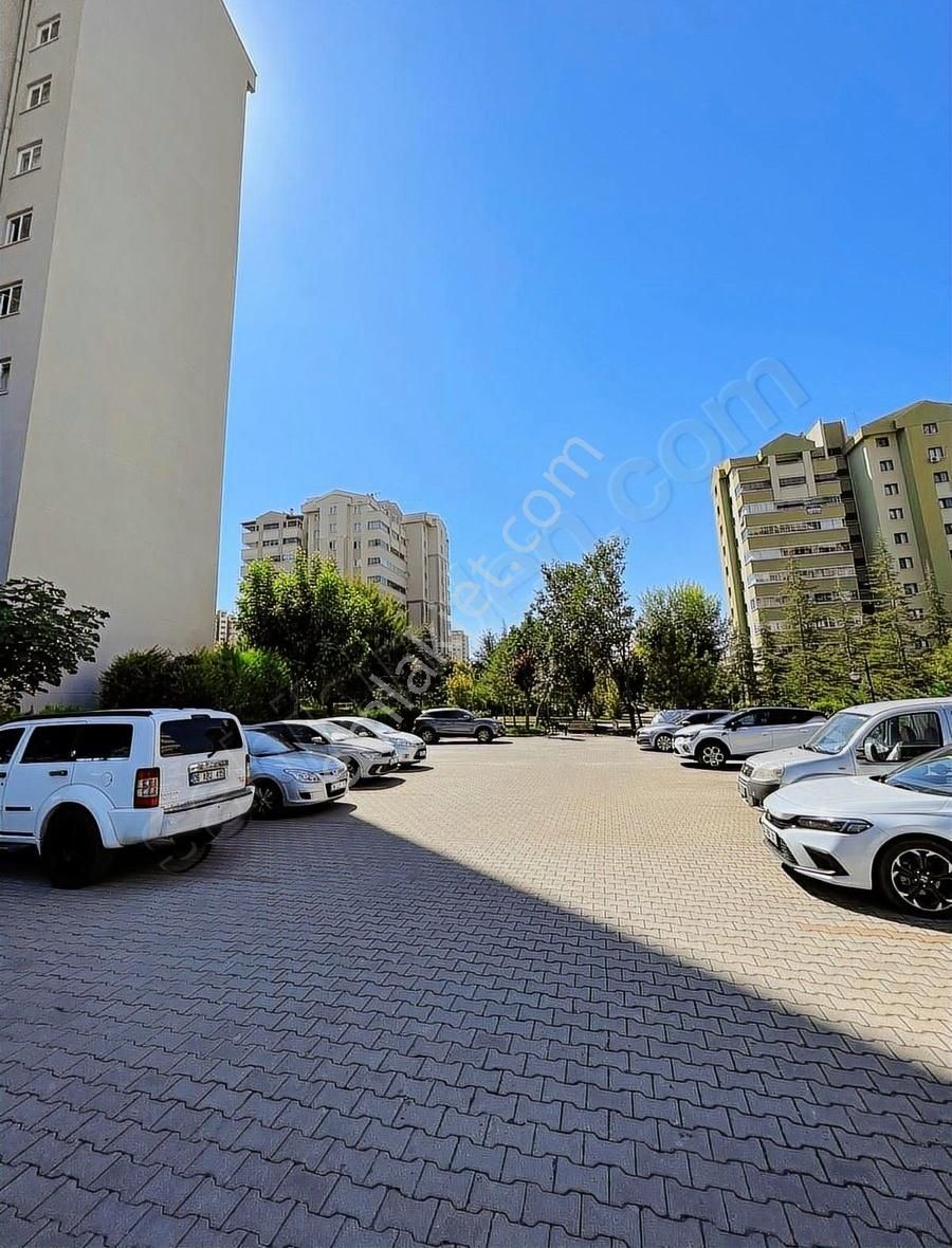 Devlet Mahallesi - Lüks Yapılı - Metroya Yakın- 3+1 Daire - Görsel 10