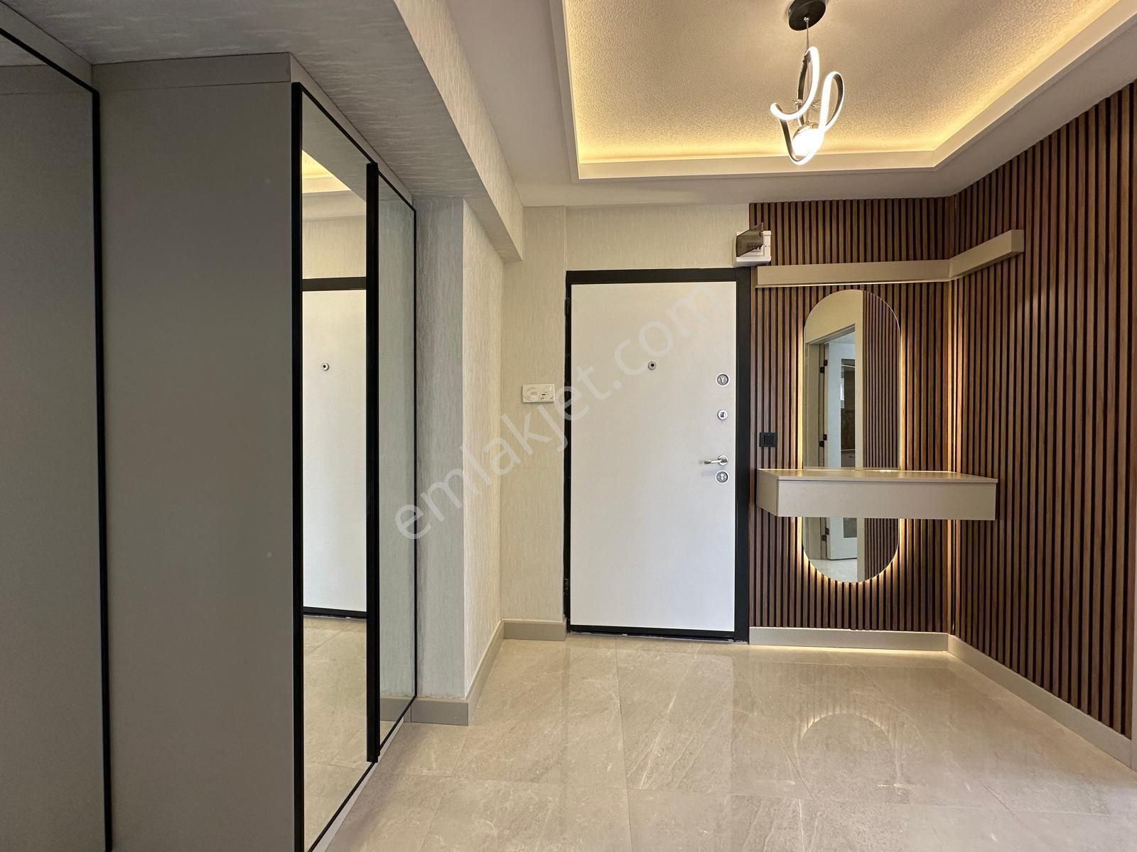 Dutluk Metro Yakını Ara Katta Full Lüx Yapılı 3+1 - Görsel 21